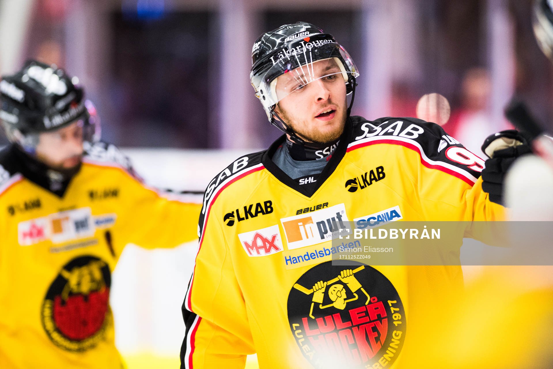 Luleås Robin Kovacs jublar