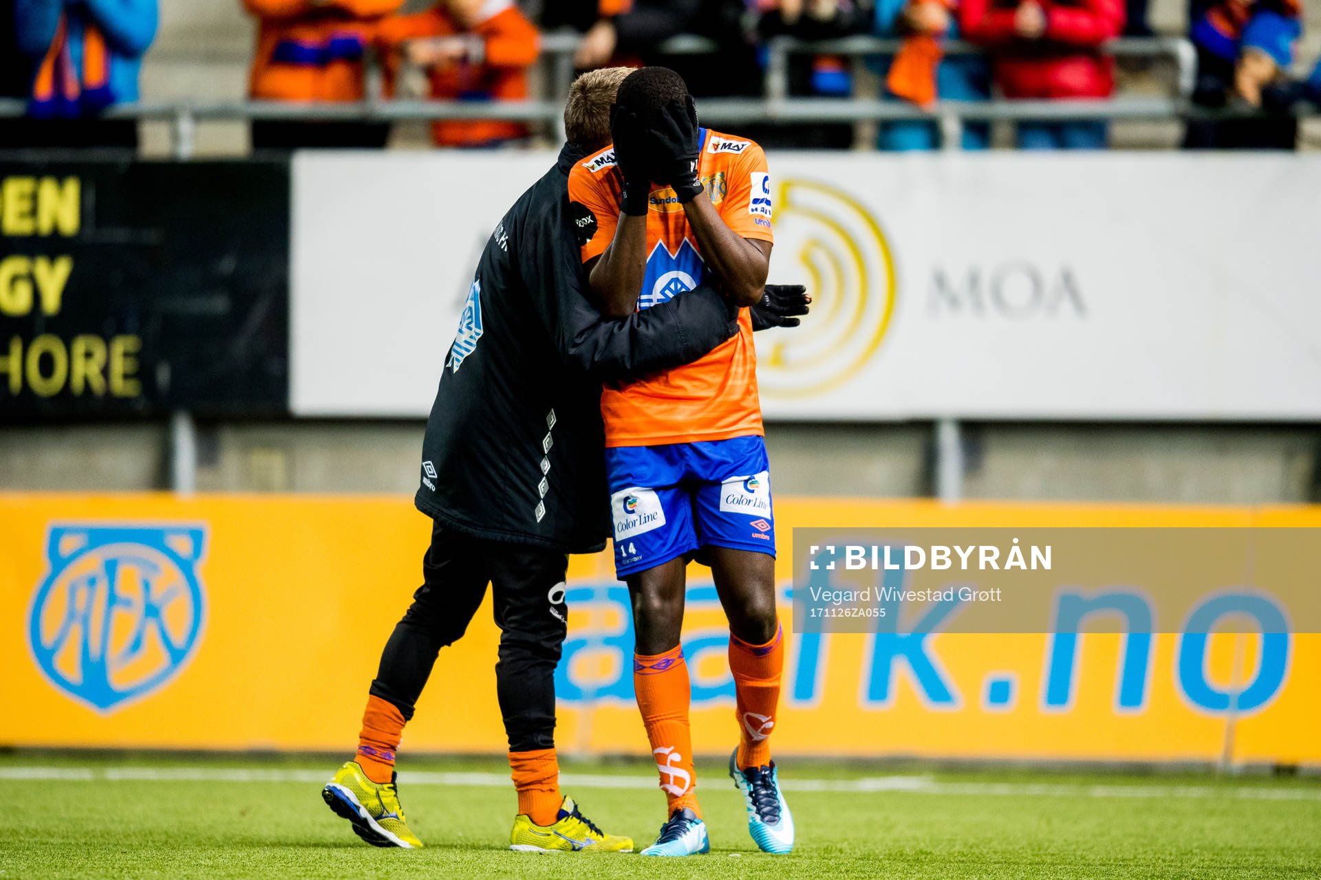 Bjørn Helge Riise and Edwin Gyasi of Aalesund look