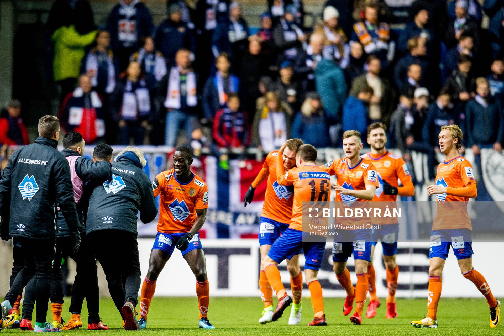 Edwin Gyasi of Aalesund celebrates with teammates