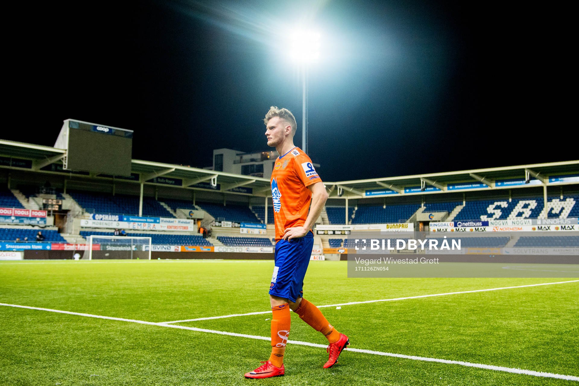 Adam Ørn Arnarson of Aalesund looks dejected being