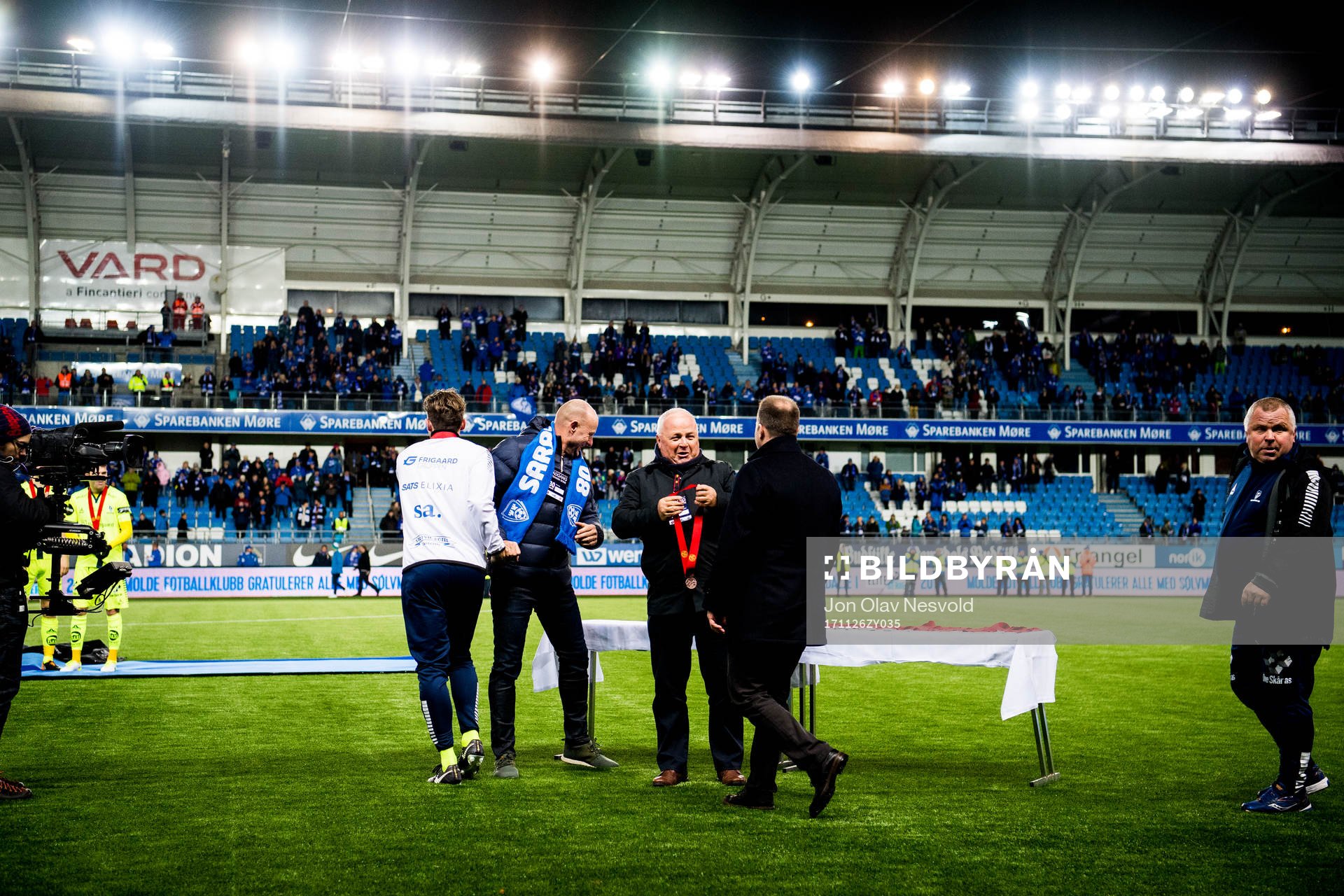 Geir Bakke, head coach of Sarpsborg 08, is awarded a bronze