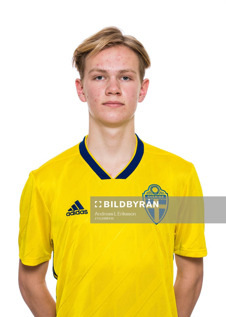 Melker Roslin i P15/02-landslaget