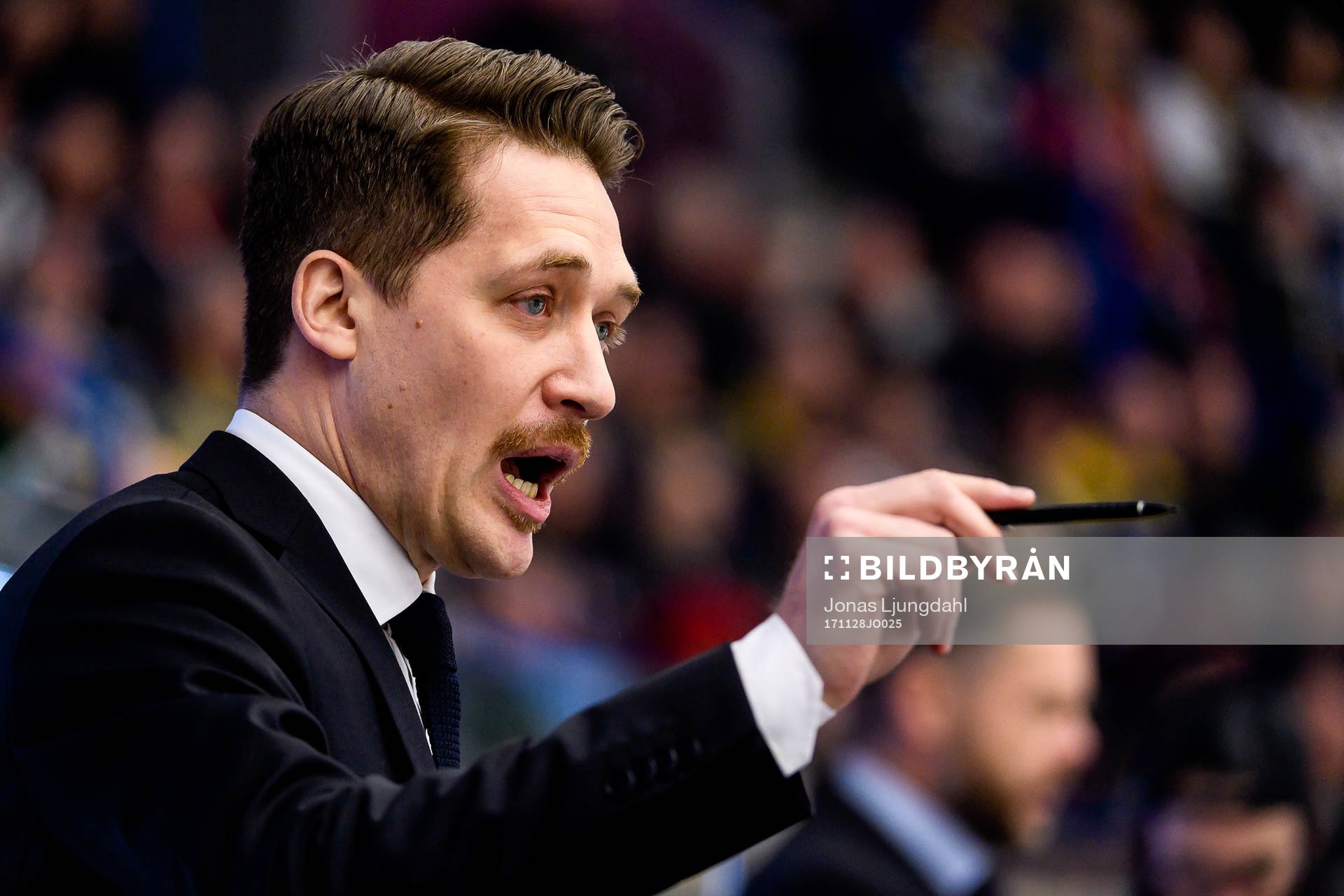 Växjös tränare Sam Hallam