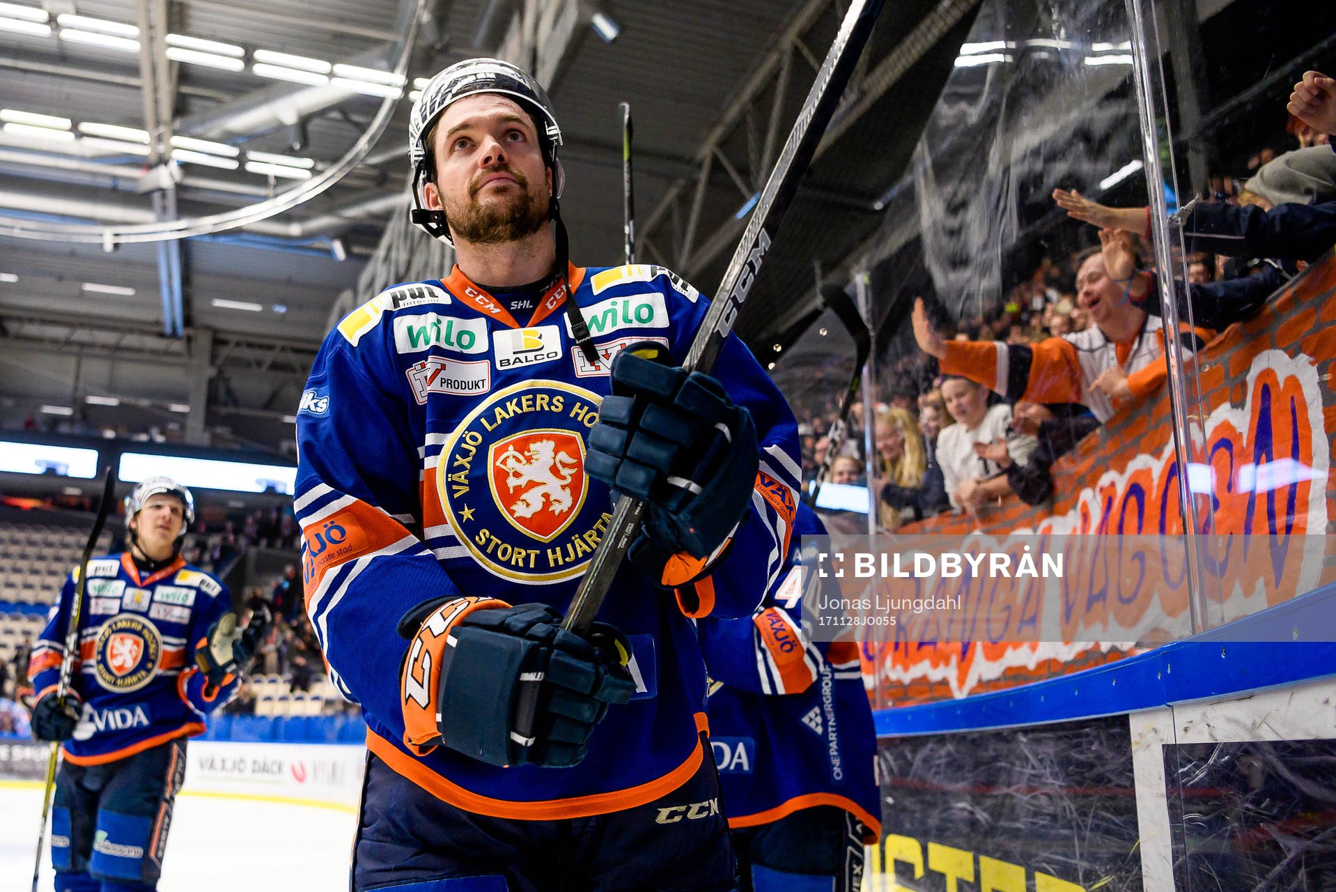 Växjös Noah Welch jublar framför fansen