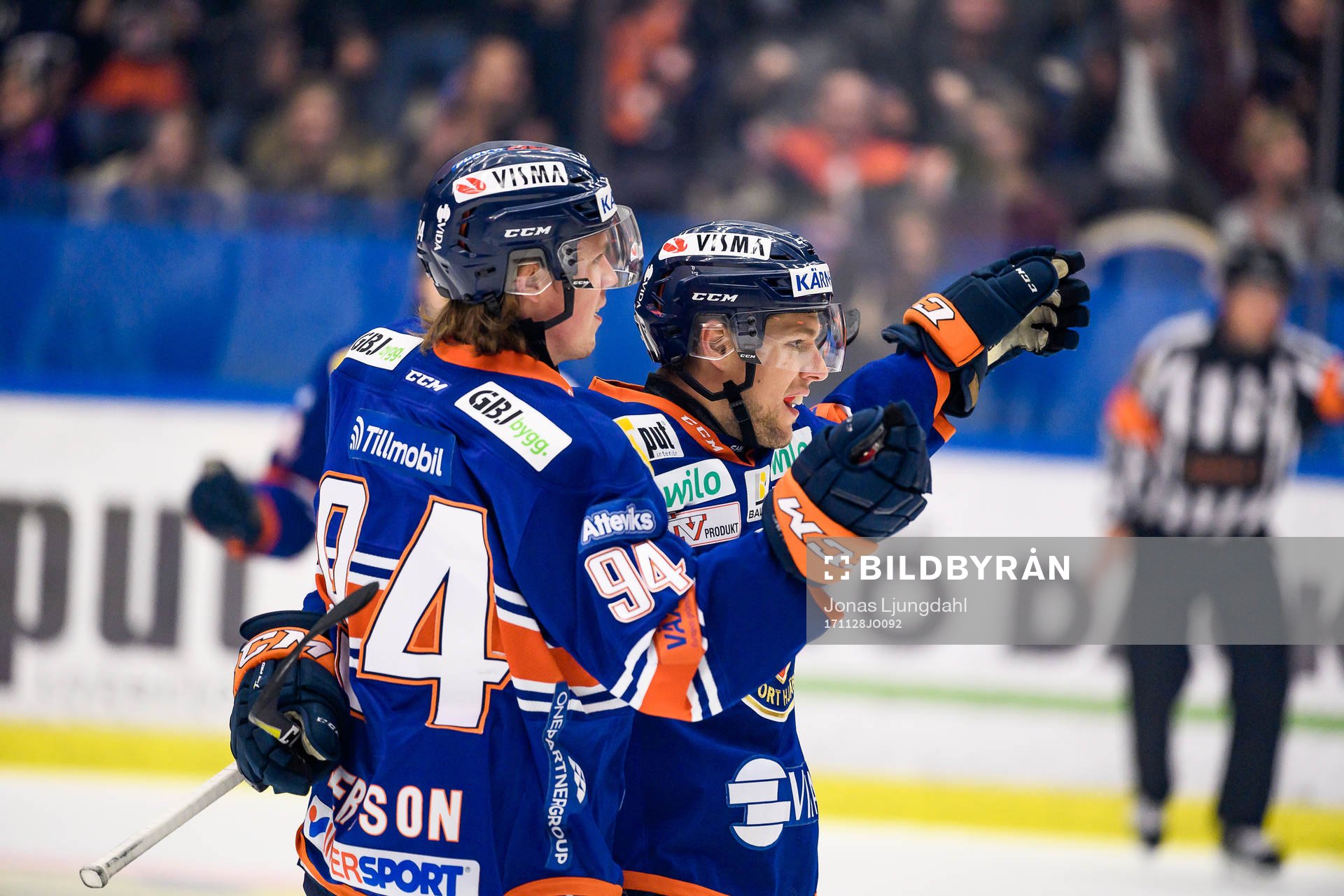 Växjös Joel Persson och Robert Rosén jublar