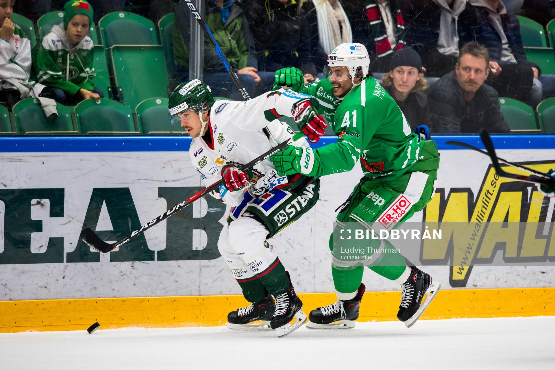 Frölundas Sebastian Stålberg och Rögles Daniel Widing