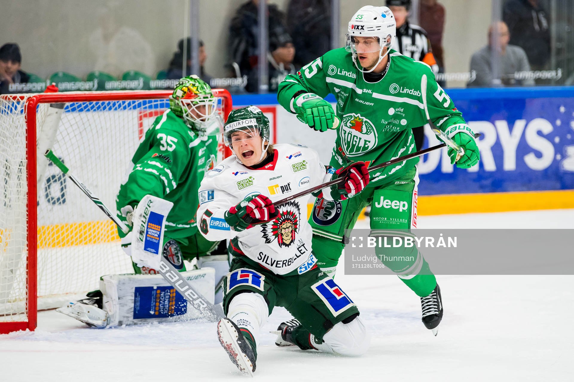 Rögles målvakt Emil Kruse, Frölundas Lias Andersson och