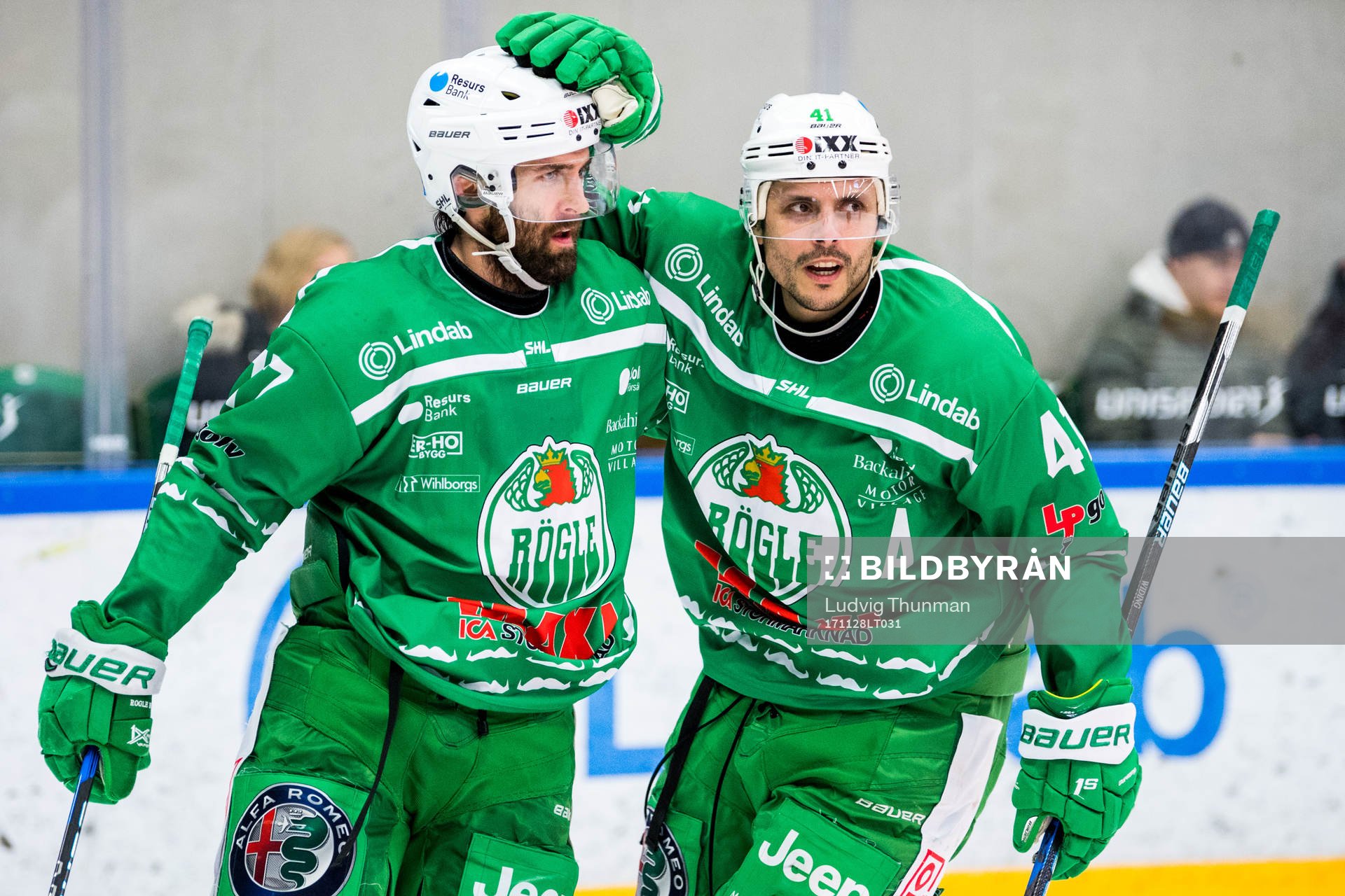 Rögles Taylor Matson och Daniel Widing jublar