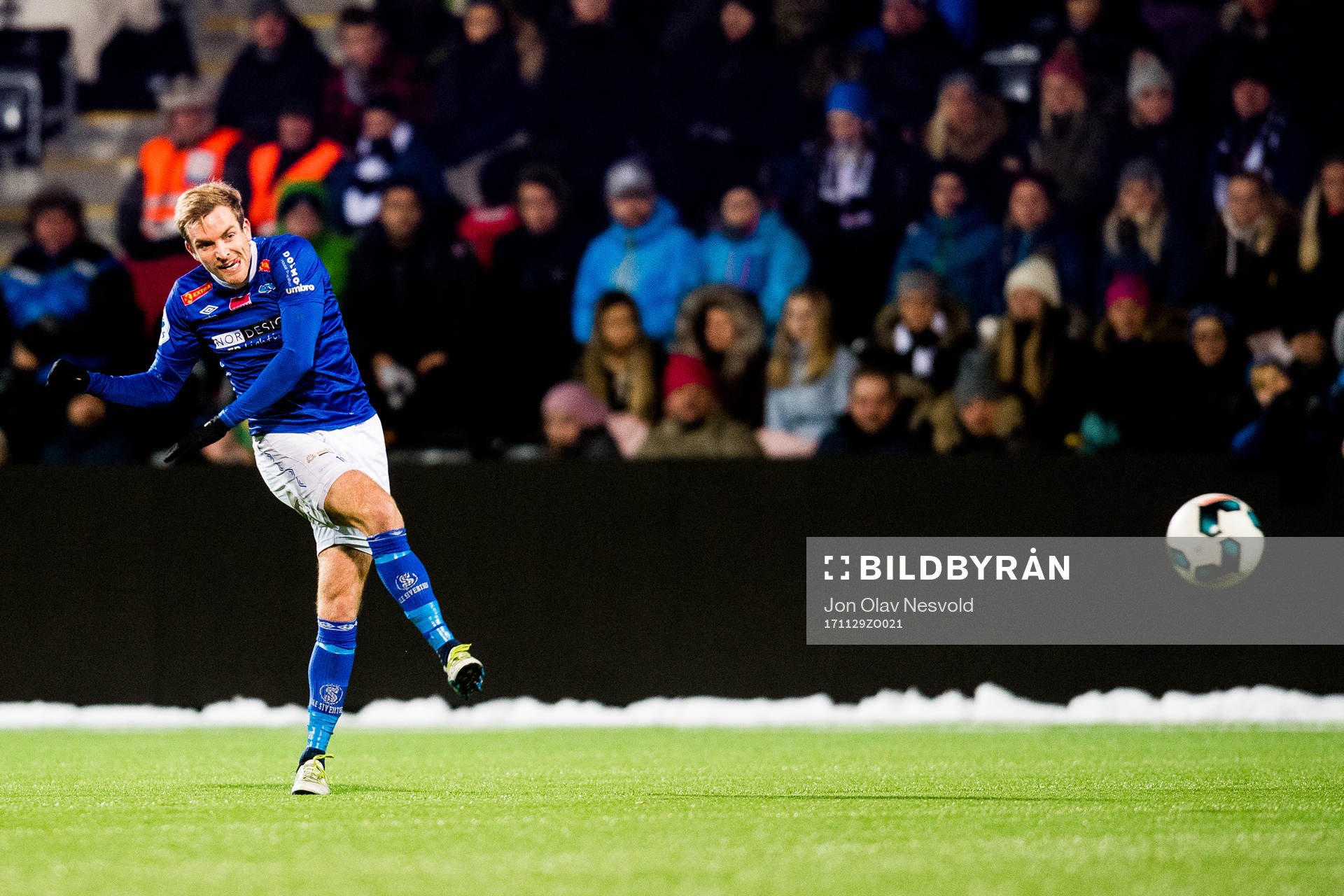 Kristoffer Lie Løkberg of Ranheim shoots