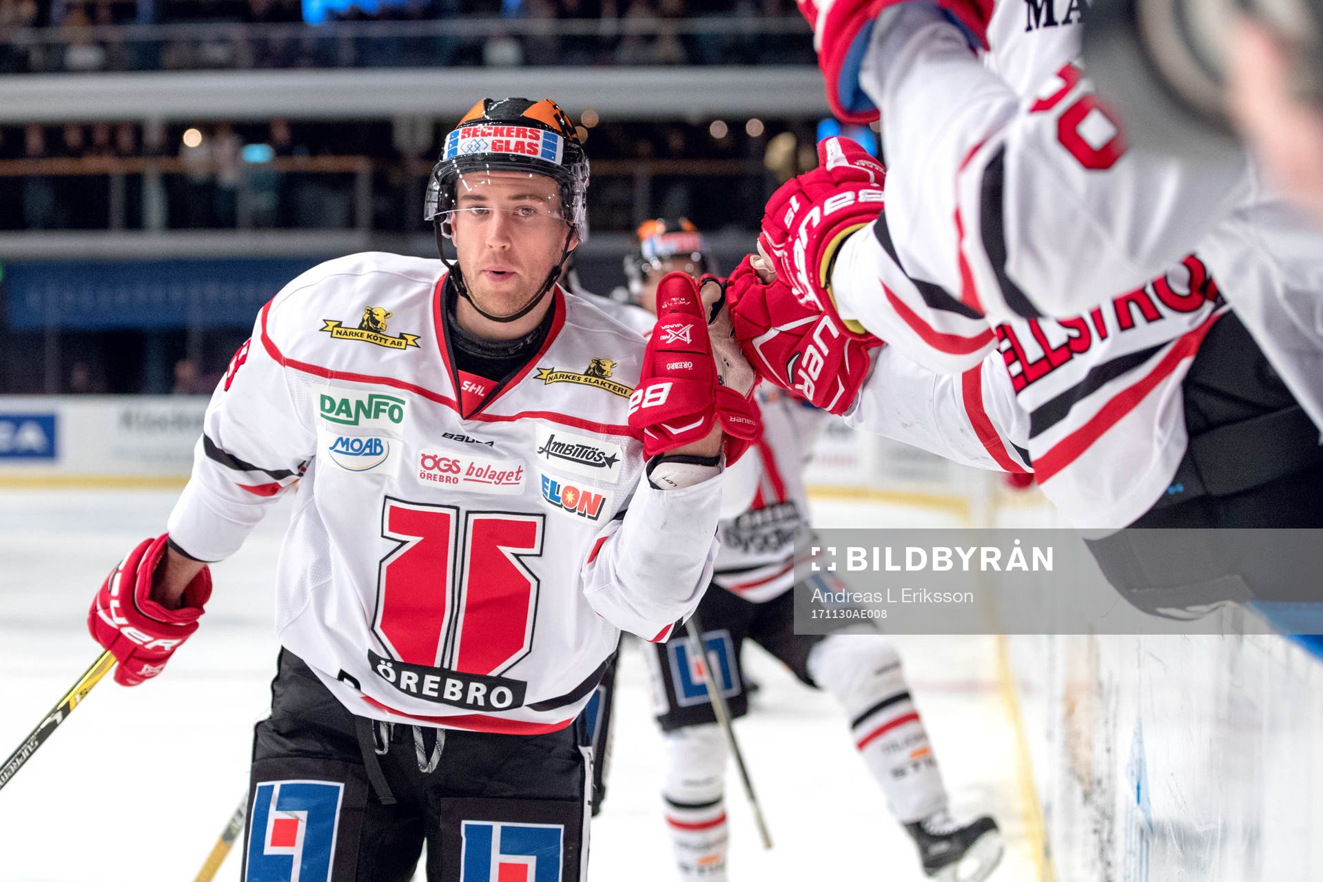 Örebros Tyson Spink jublar med lagkamrater