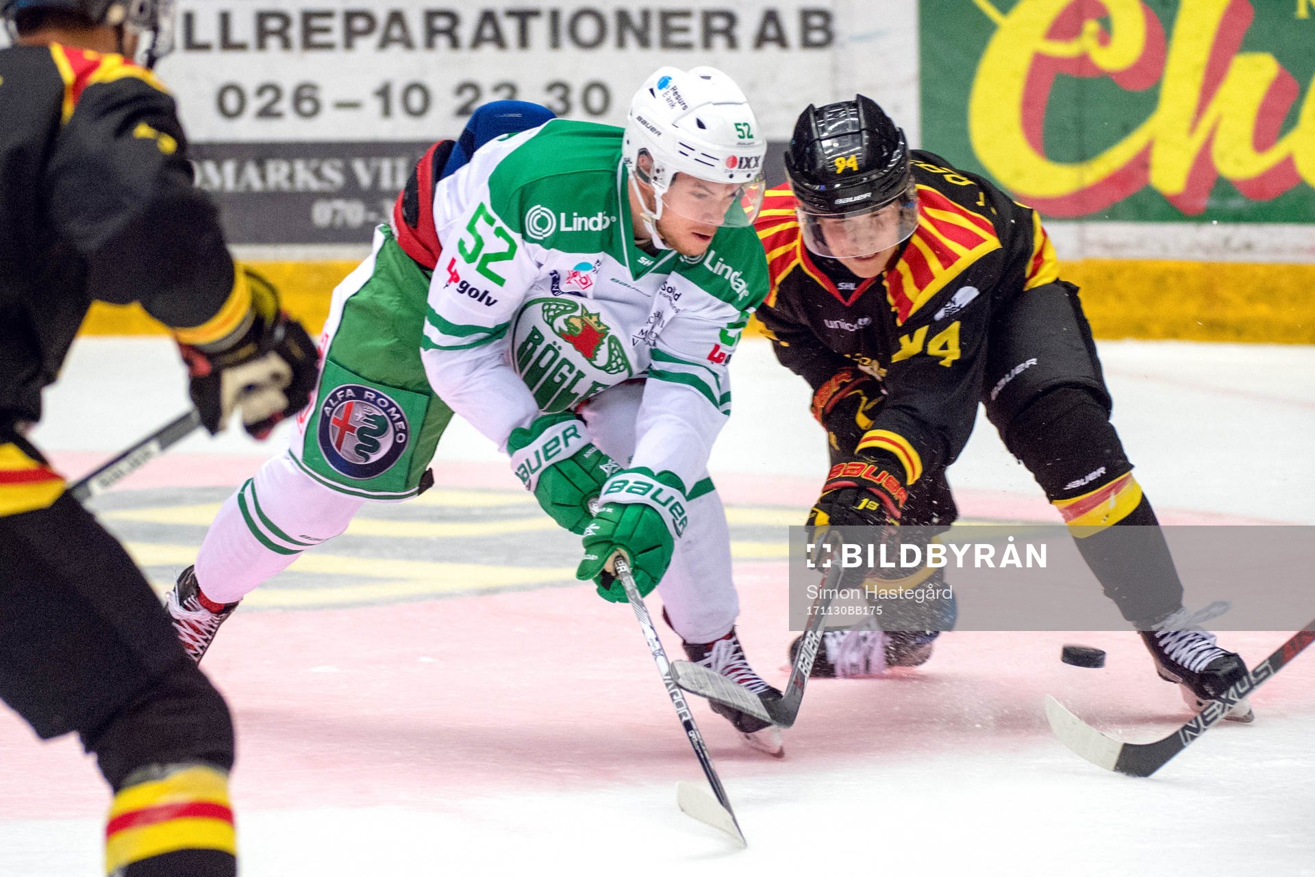 Rögles Lucas Elvenes och Brynäs Henrik Larsson