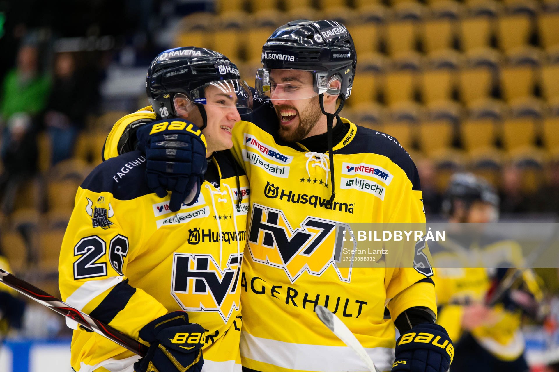 s Erik Brännström och Marc Zanetti jublar