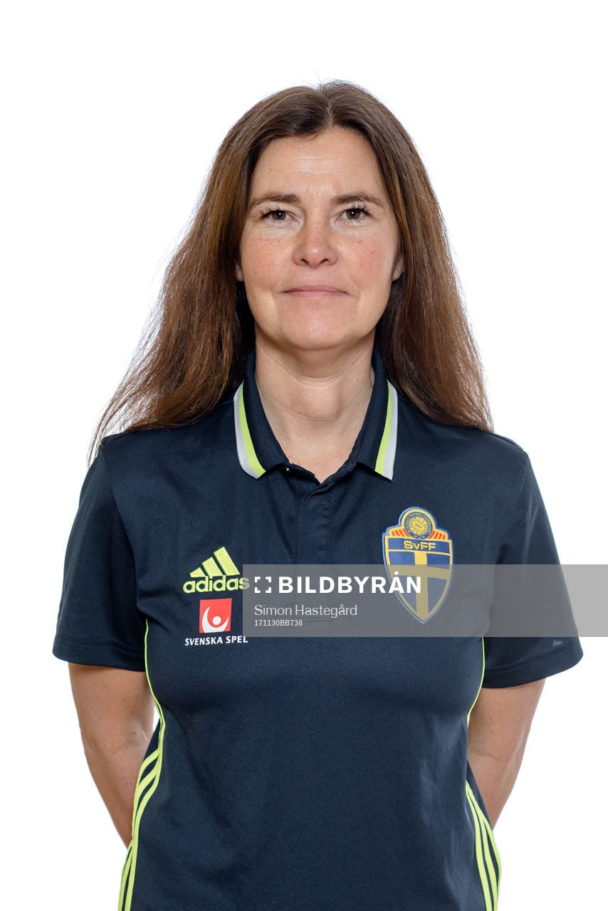 Lotta Hellenberg, Nationell Fotbollsutbildare