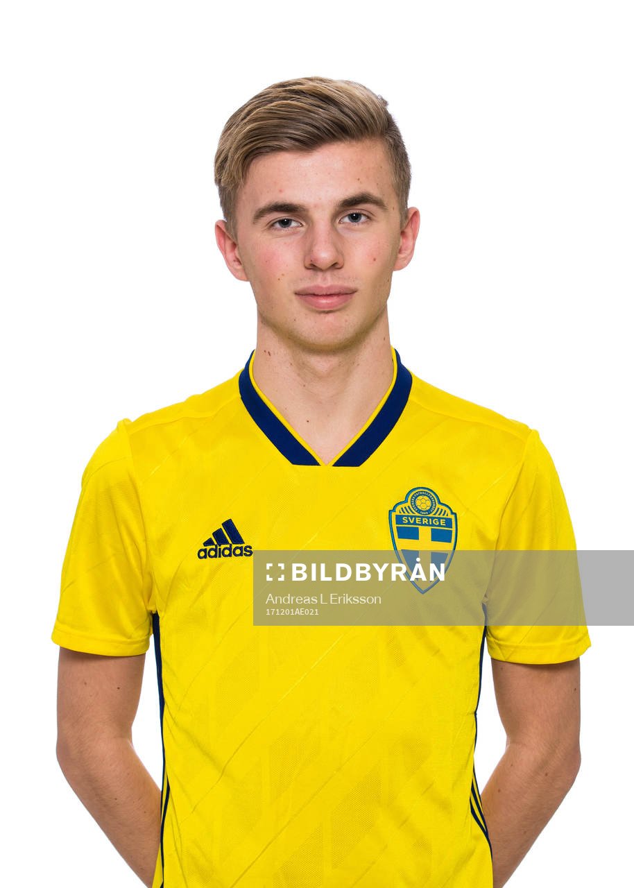 Philip Hällgren i P16/01-landslaget
