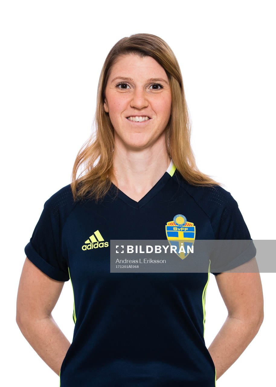 Anna Kellermalm, sjukgymnast, i P16/01-landslaget