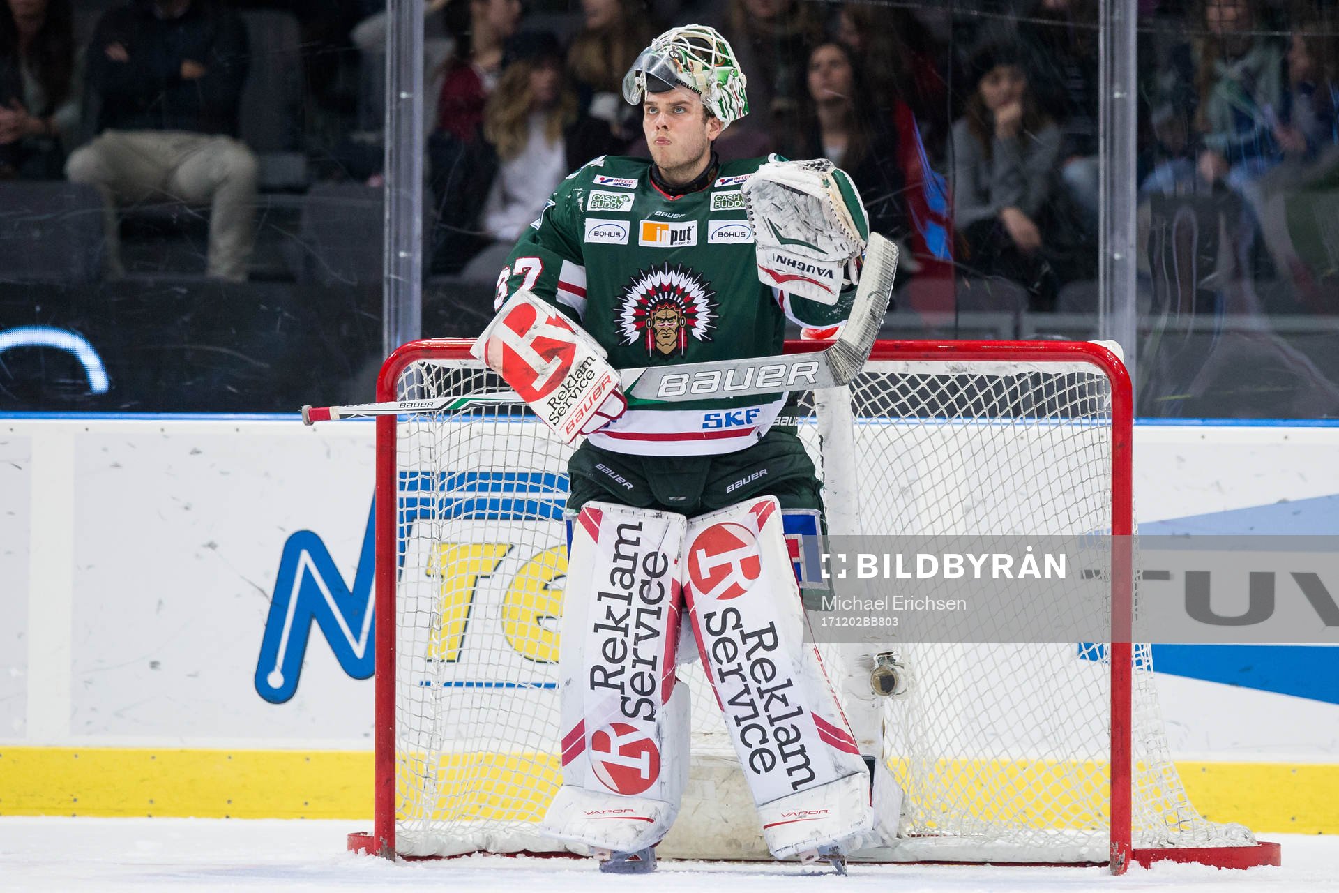 Frölundas målvakt Johan Gustafsson deppar