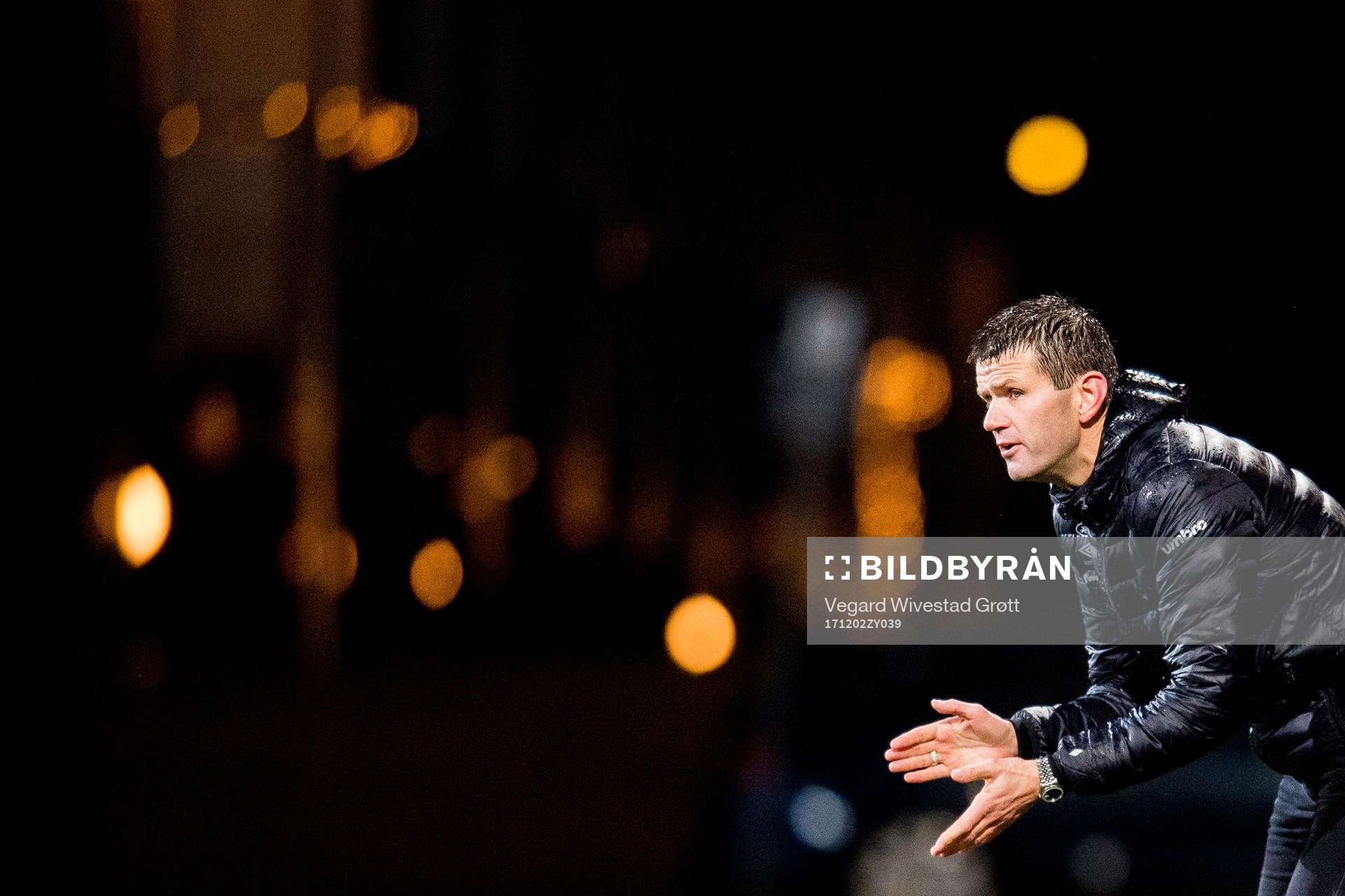 Eirik Bakke, head coach of Sogndal, in the extra time