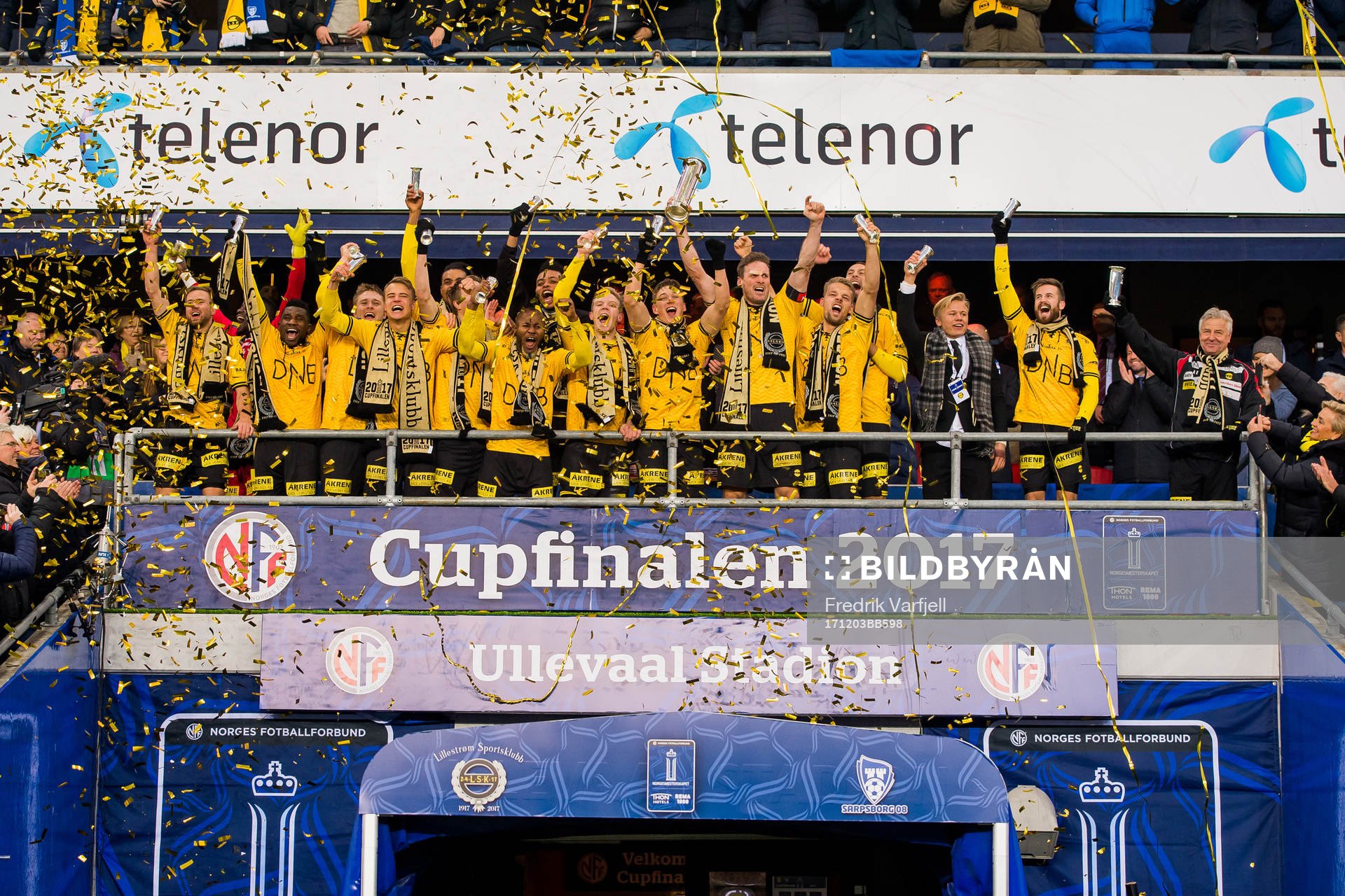 The players of Lillestrøm celebrate
