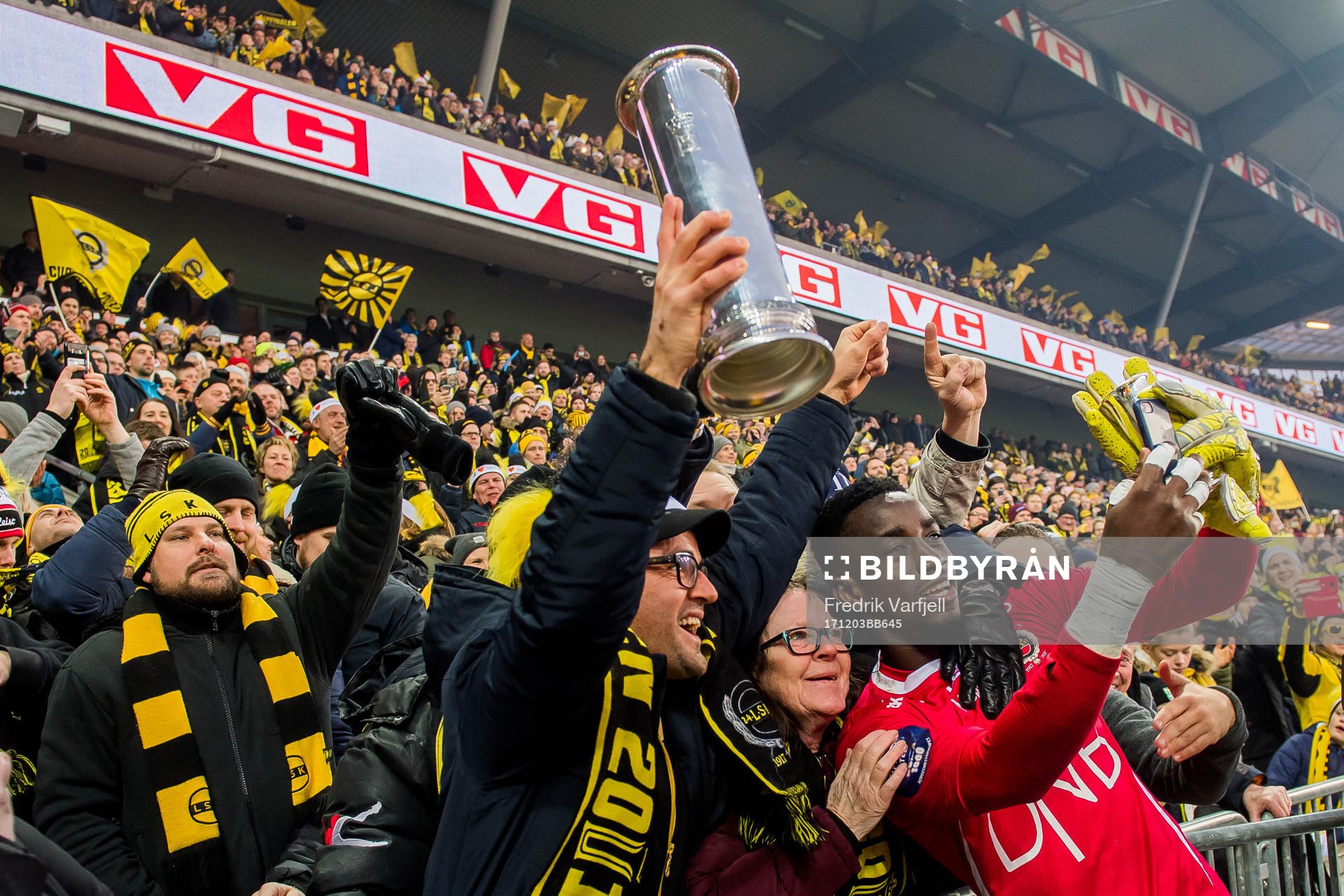 Goalkeeper Arnold Origi of Lillestrøm celebrates with the