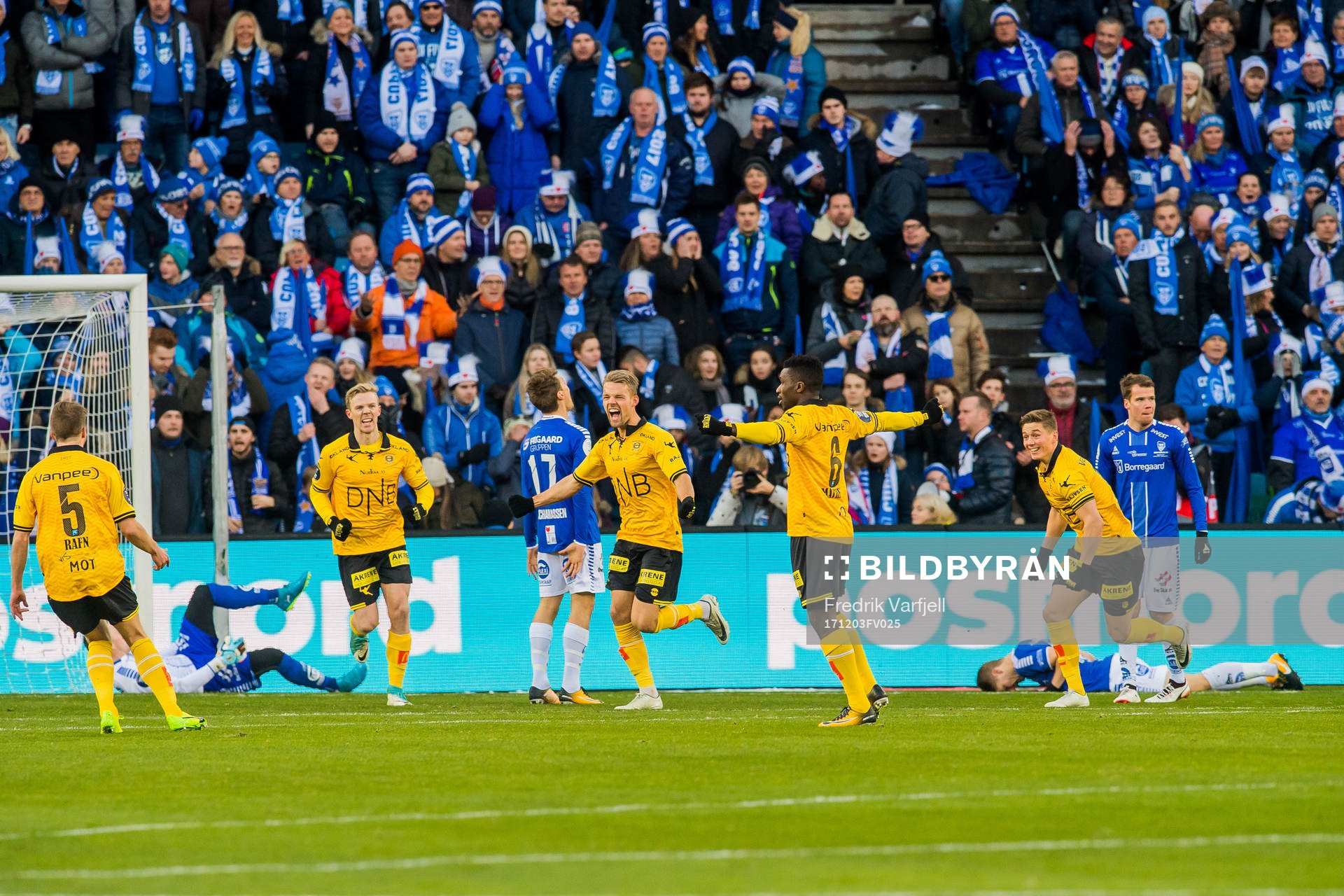 Mats Haakenstad of Lillestrøm celebrates with his teammates