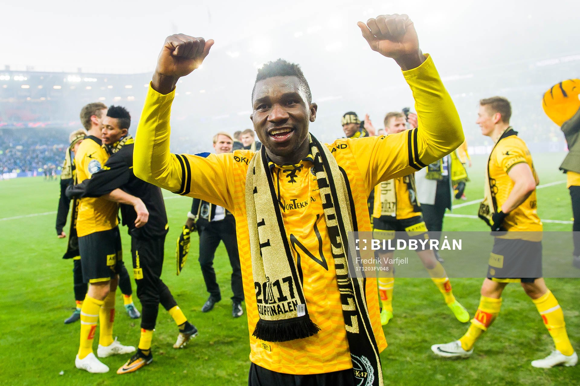 Ifeanyi Mathew of Lillestrøm celebrates