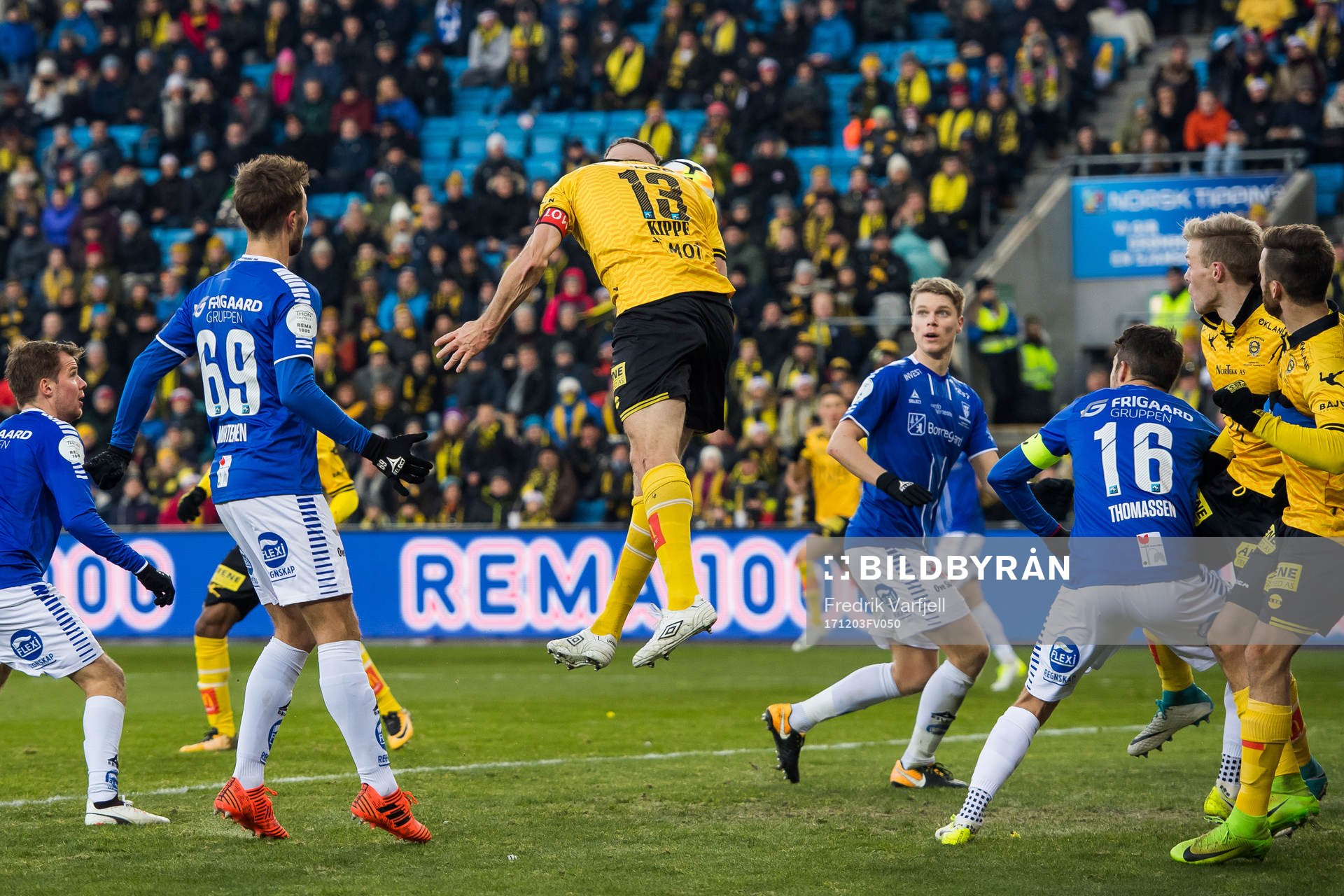 Frode Kippe of Lillestrøm scores 3-1