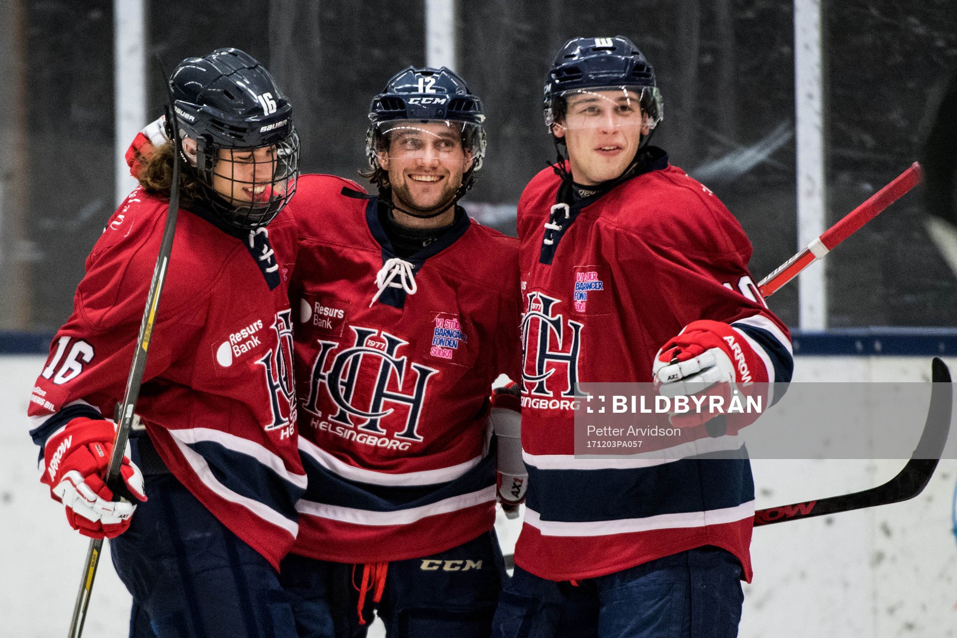Helsingborgs Martin Carlberg (m) jublar med Ludvig Jansson