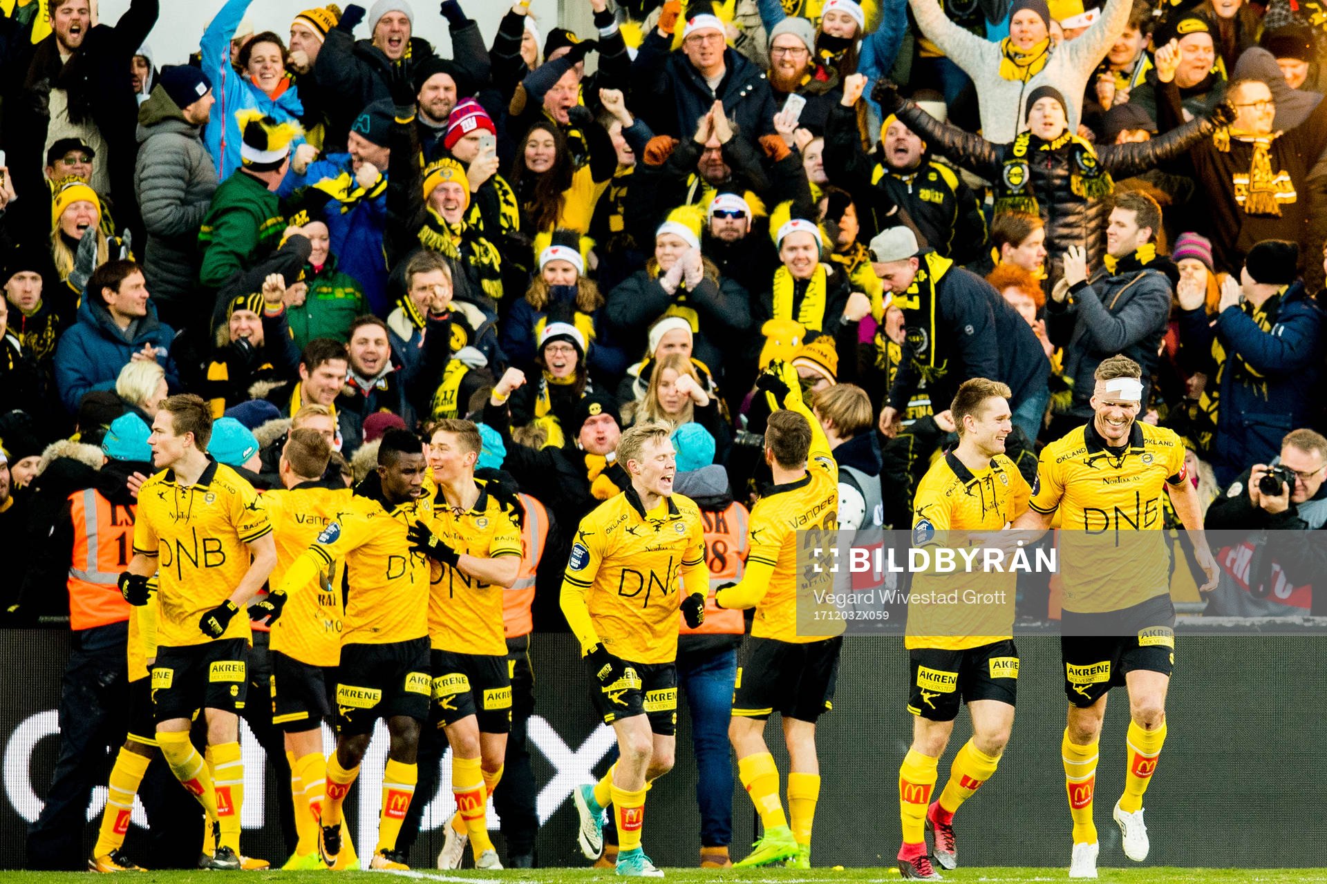 Frode Kippe of Lillestrøm celebrates with teammate Marius