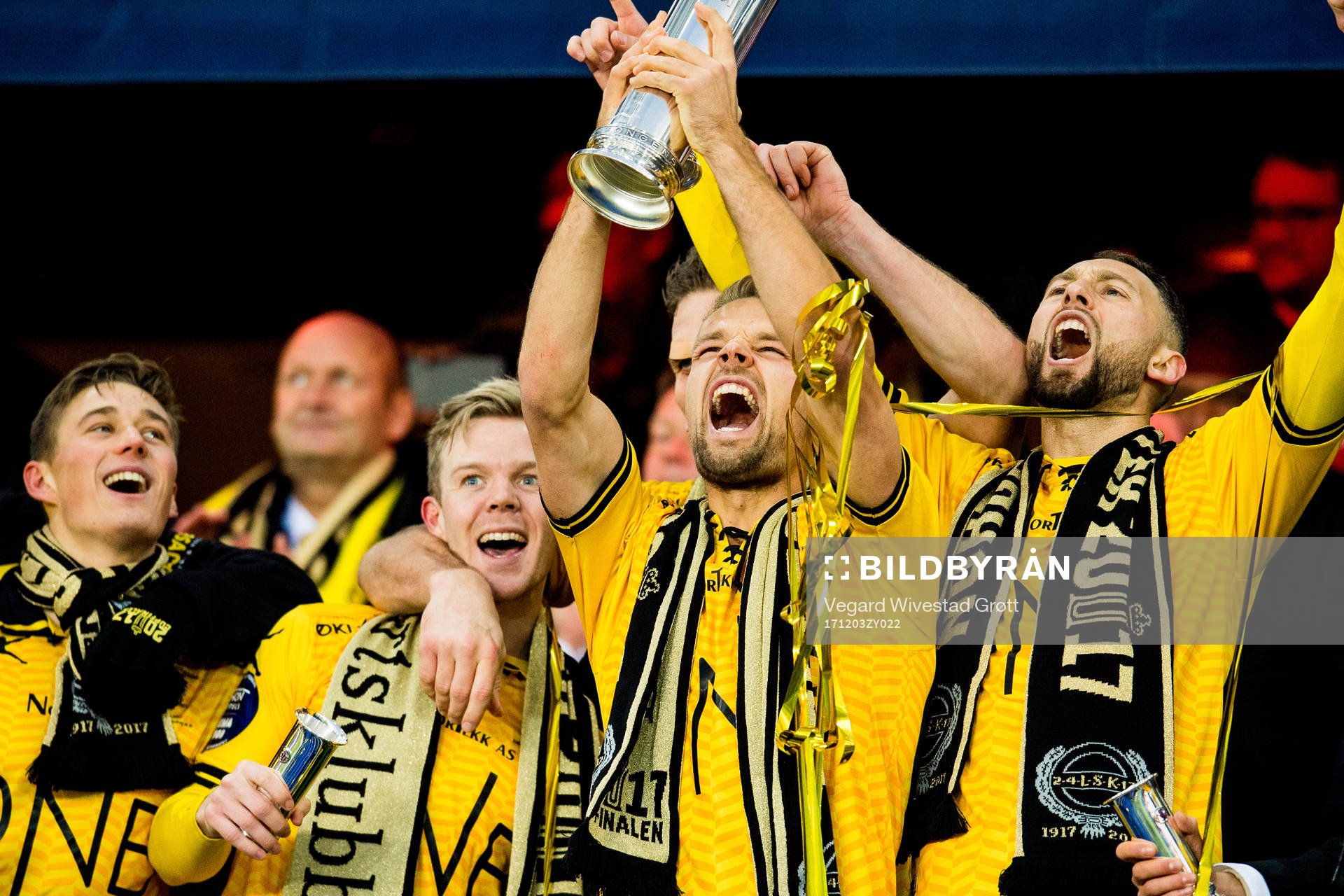 Mats Haakenstad of Lillestrøm lifts the cup trophy