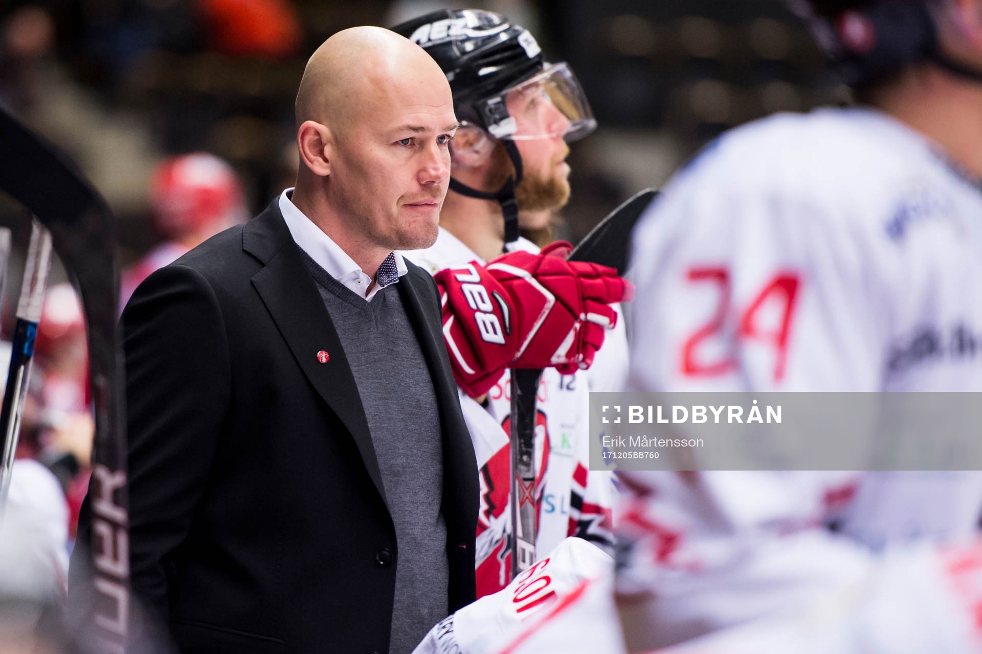 Vita Hästens tränare Jonas Johnson