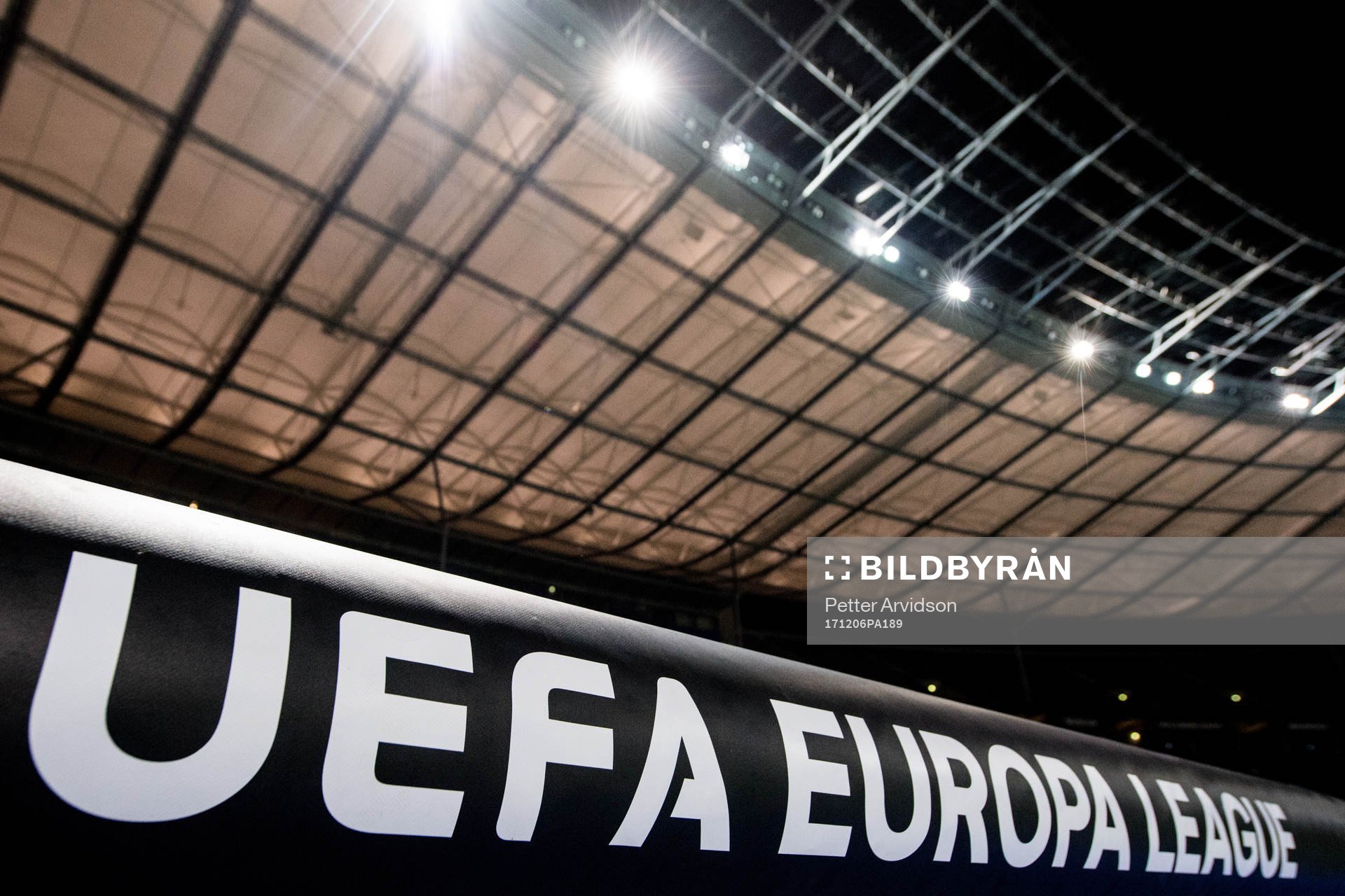 Text med UEFA Europa League inför en träning inför Europa League den 6 december 2017 i Berlin.