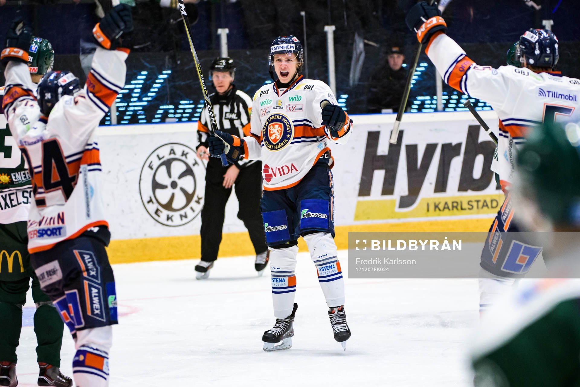 Växjös Jonas Röndbjerg jublar