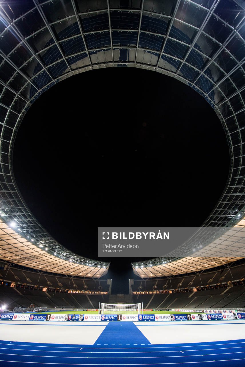 Interiör Olympia Stadion inför fotbollsmatchen i Europa League mellan Hertha Berlin och Östersund den 7 december 2017 i Berlin.