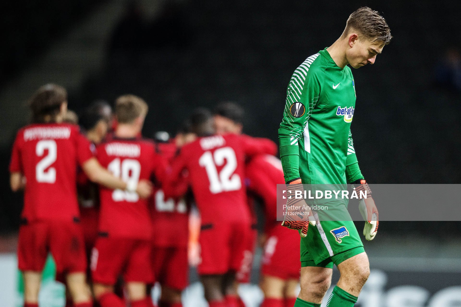 Hertha Berlins målvakt Jonathan Klinsmann deppar