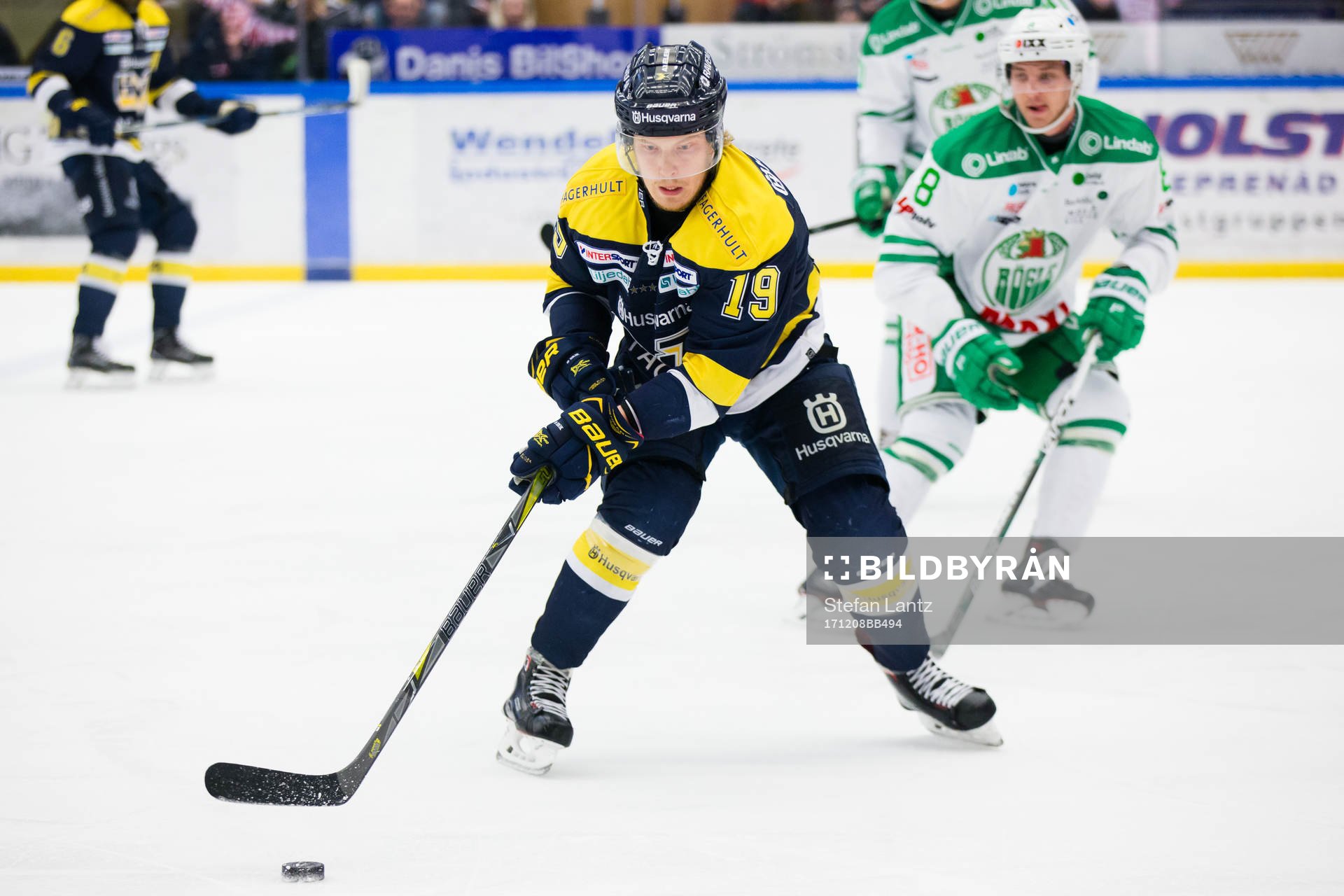 s Erik Andersson  med pucken