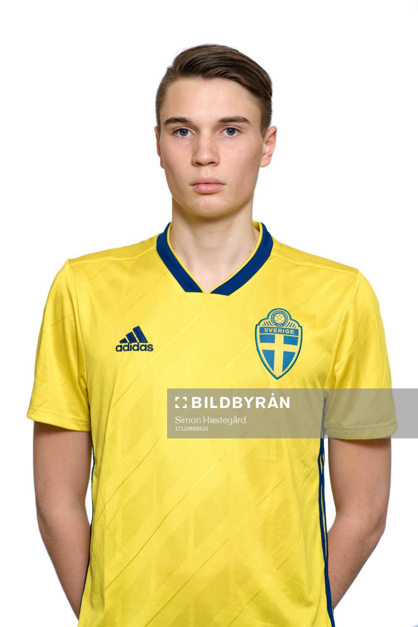 Joel Bernhardsson i P17/00-landslaget