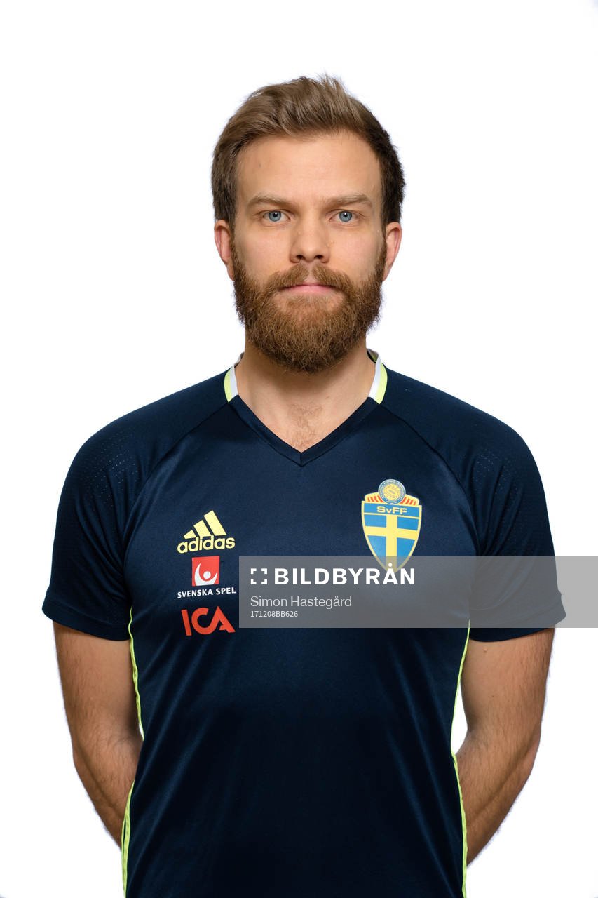 Johannes Solberg, ledare i P15/02 poserar för porträtt den 8 december 2017 i Stockholm