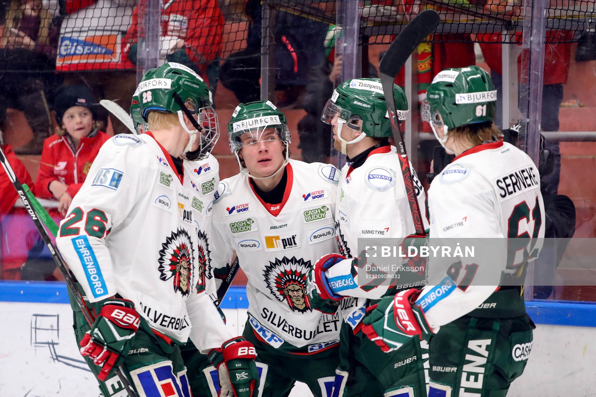 Frölundas Ponthus Westerholm jublar med lagkamrater