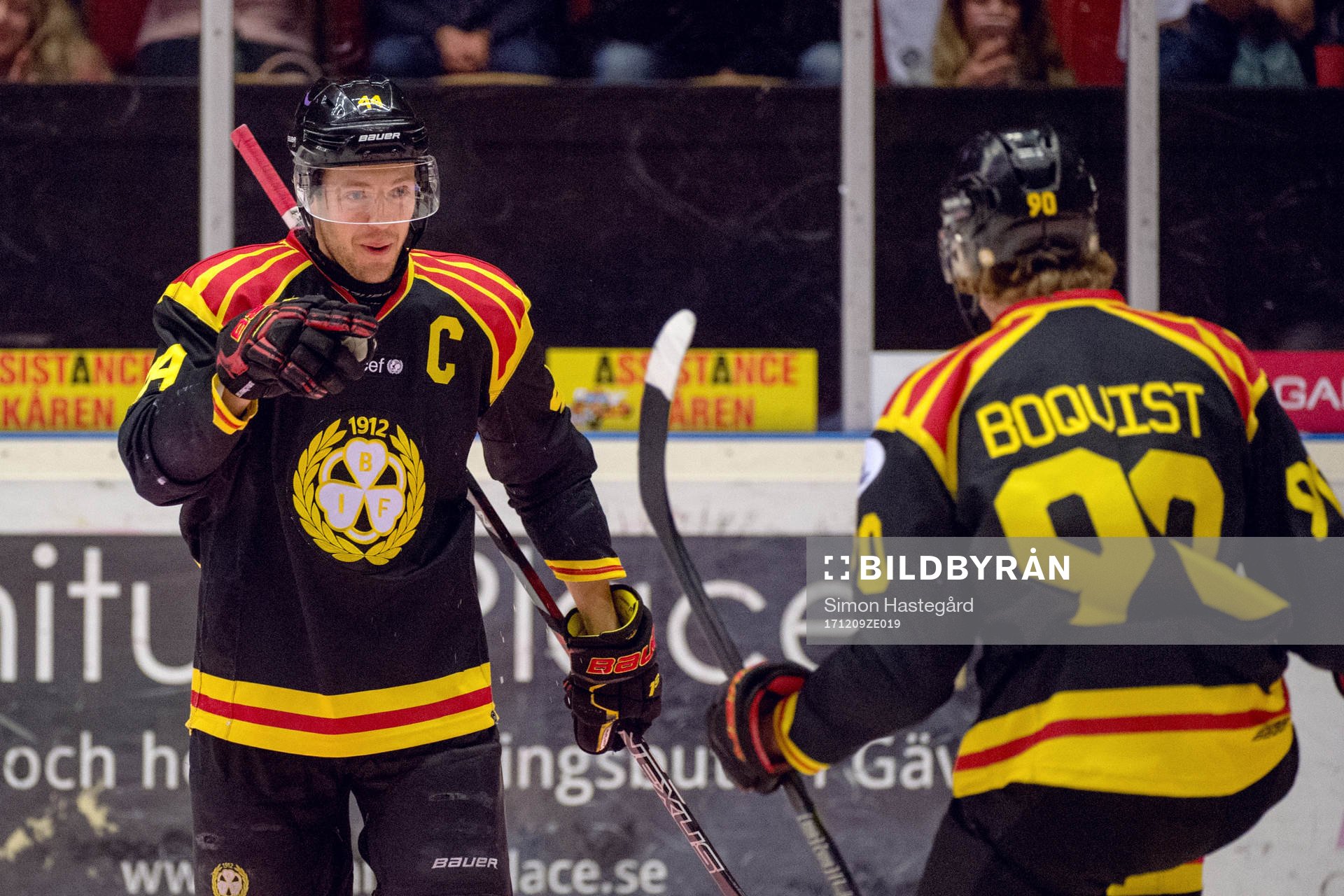 Brynäs Jacob Blomqvist och Jesper Boqvist jublar