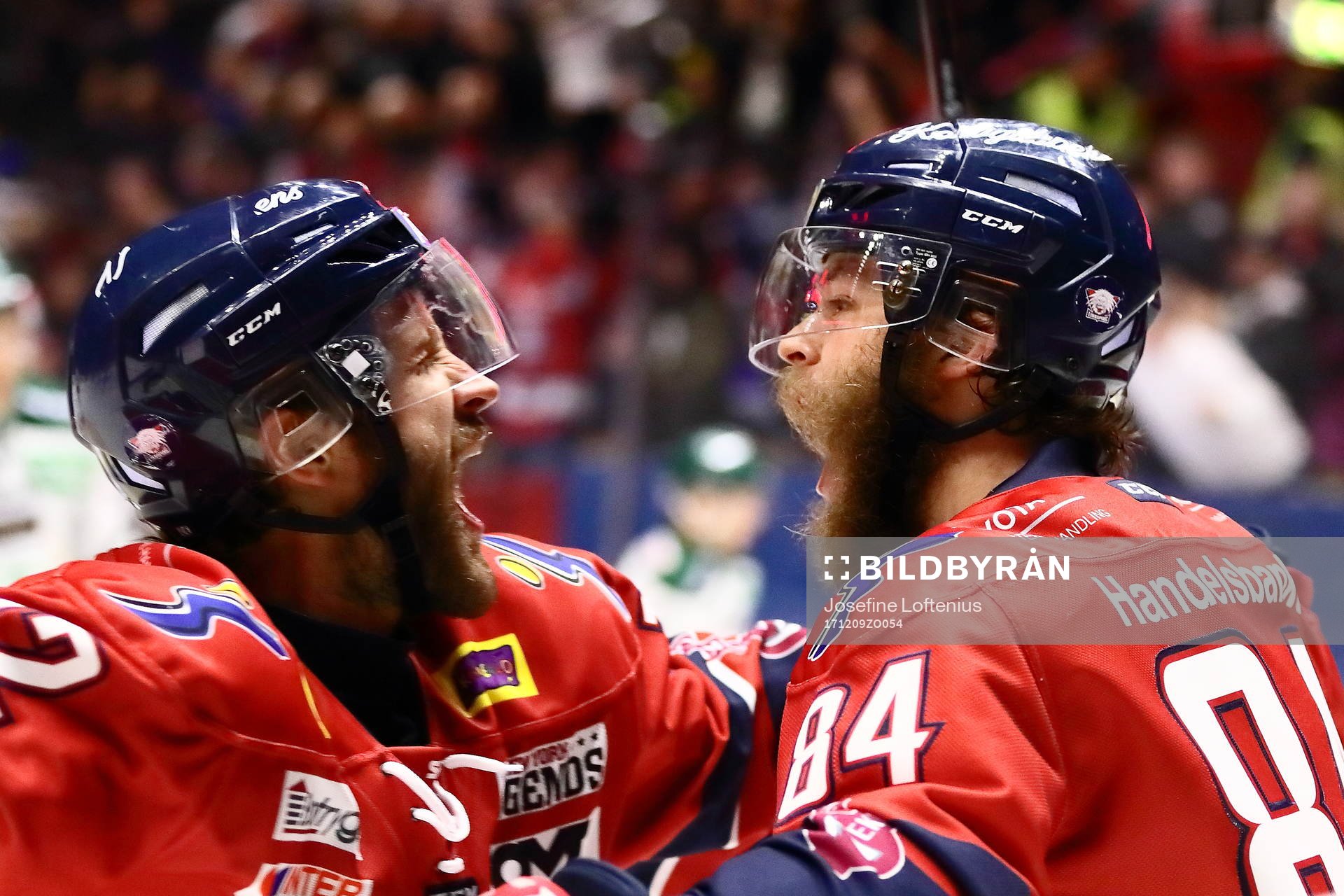 Linköpings Jimmy Andersson jublar med Sebastian Karlsson