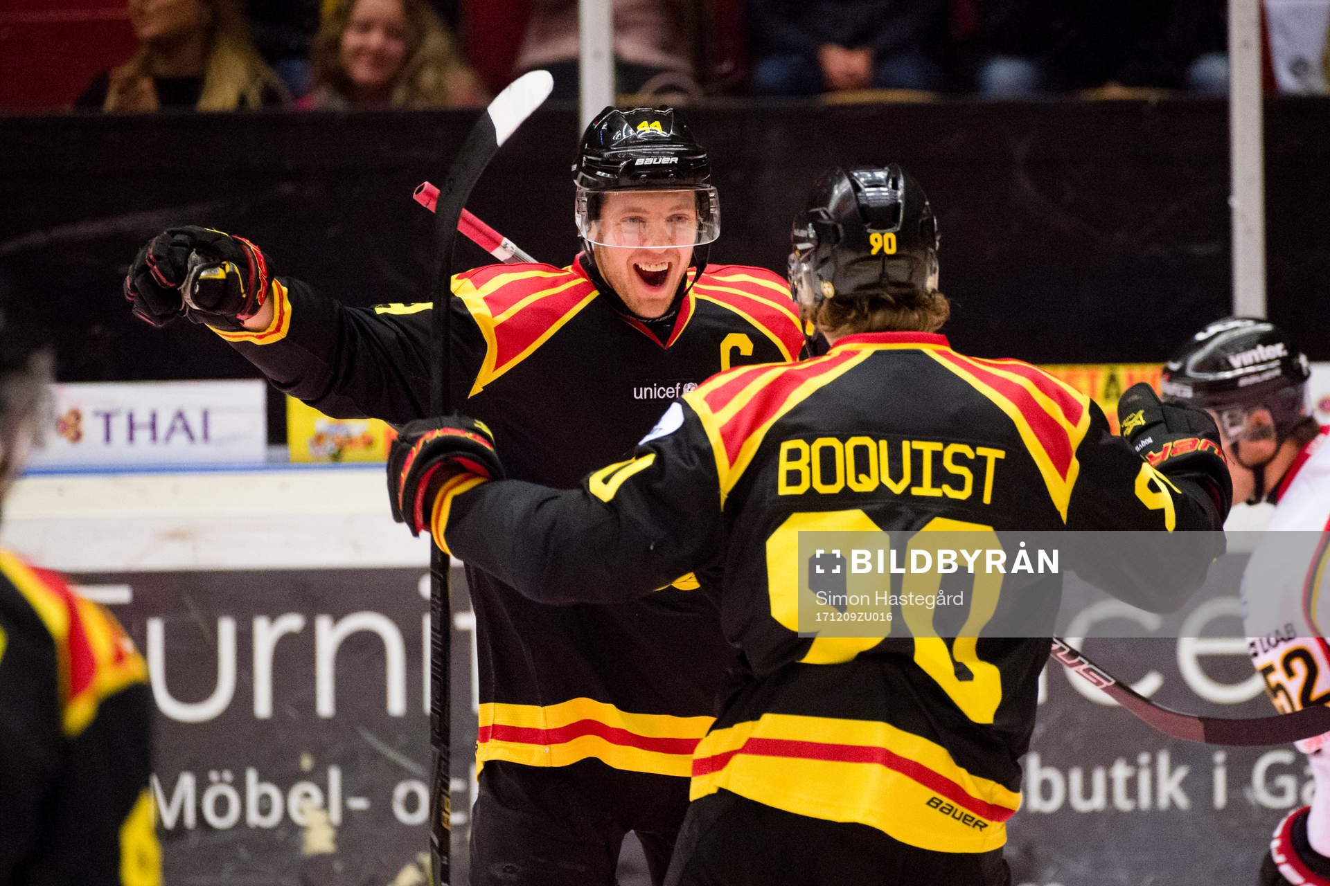 Brynäs Jacob Blomqvist och Jesper Boqvist jublar