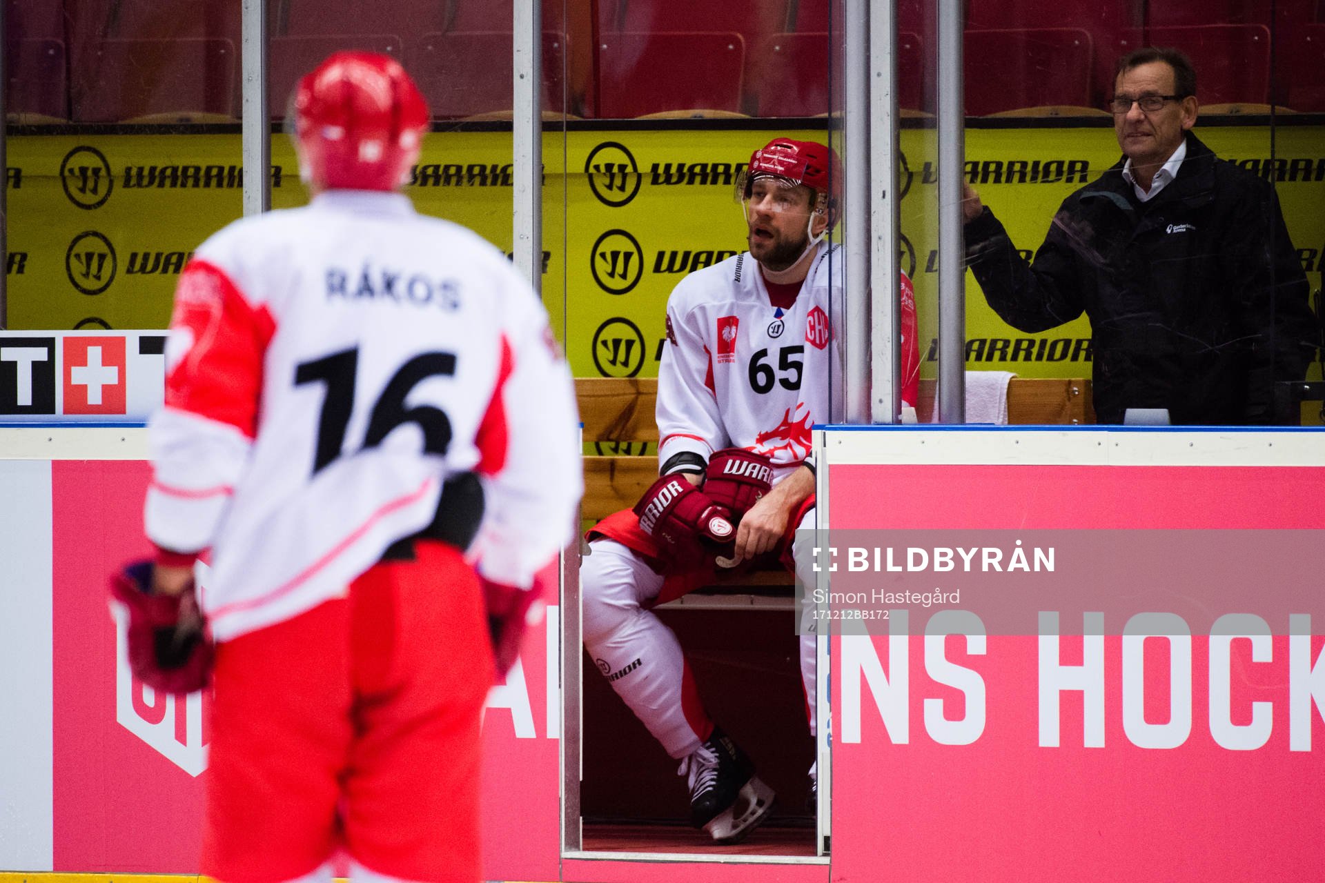 Tomas Marcinko of Ocelari Trinec looks dejected in the