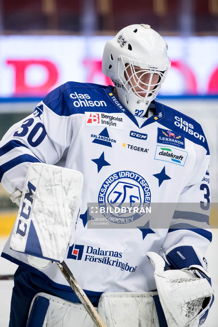 Leksands målvakt Victor Rönnqvist  i ishockeymatchen i