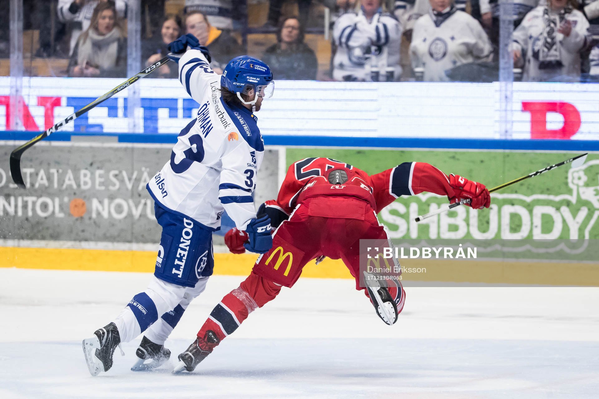 Leksands Anton Öhman och Västerviks Christopher Fish  i