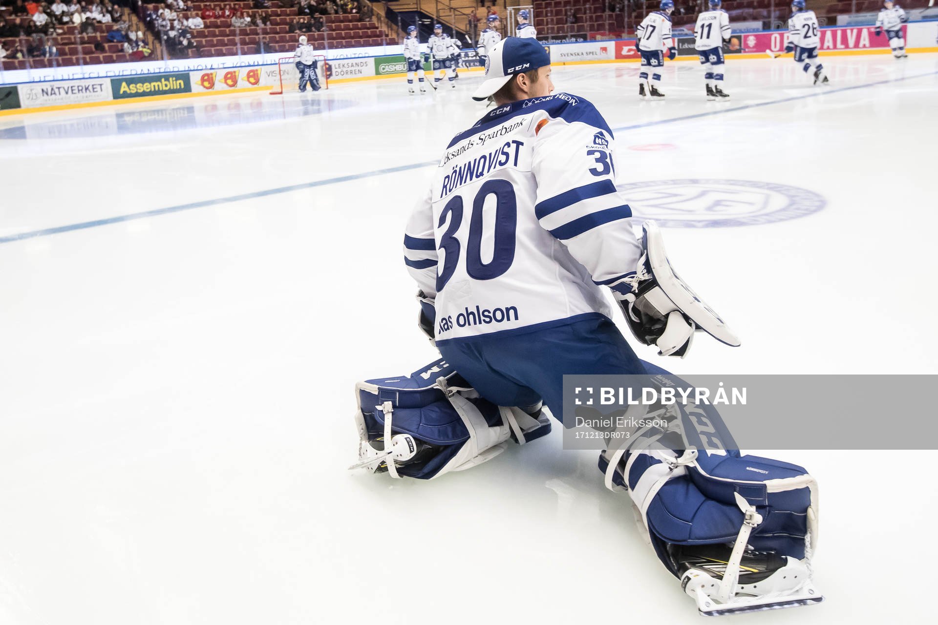 Leksands målvakt Victor Rönnqvist  i ishockeymatchen i