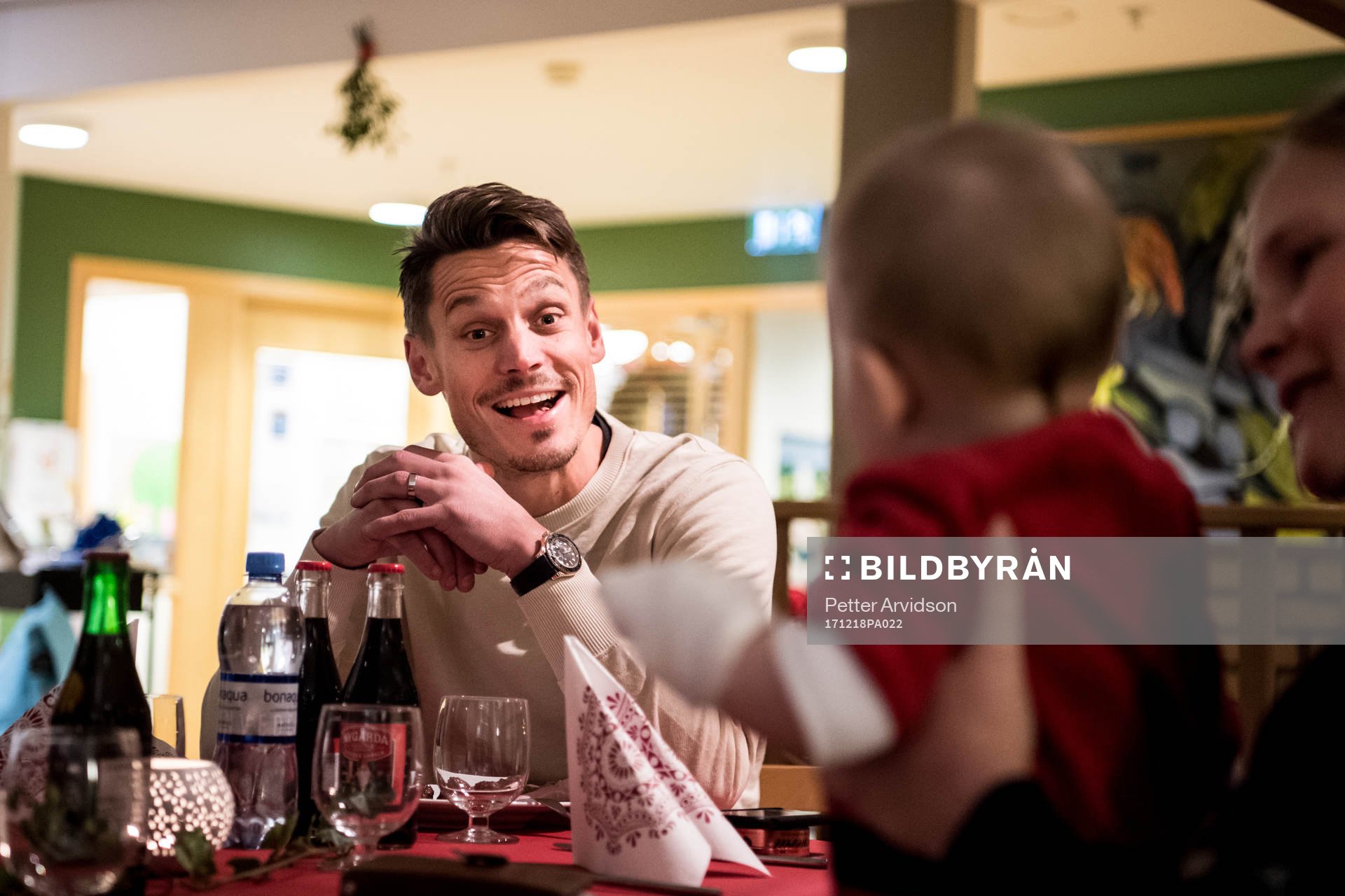 Malmö FFs Markus Rosenberg som besöker Ronald McDonald