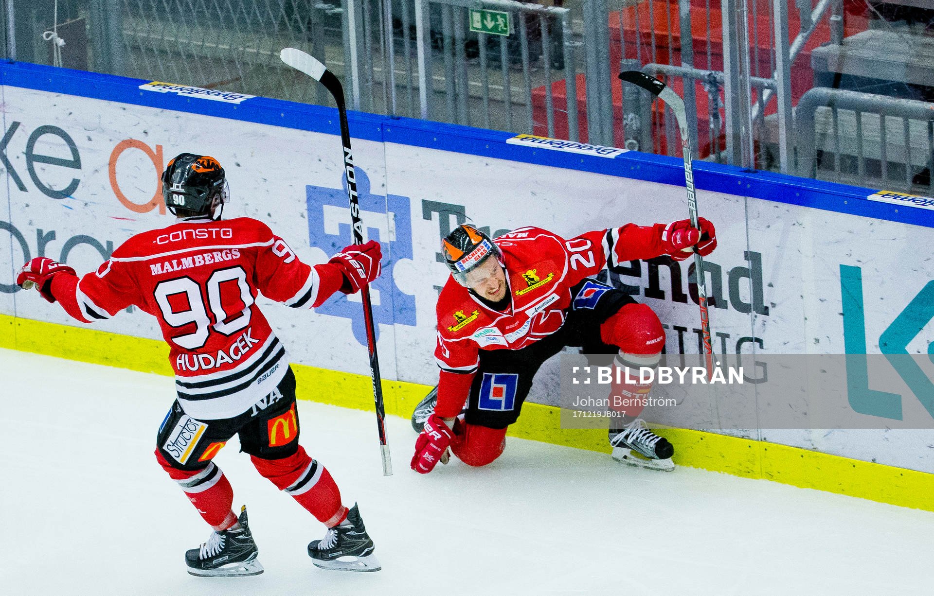 Örebros Marcus Weinstock gör 2-1 och jublar med Libor