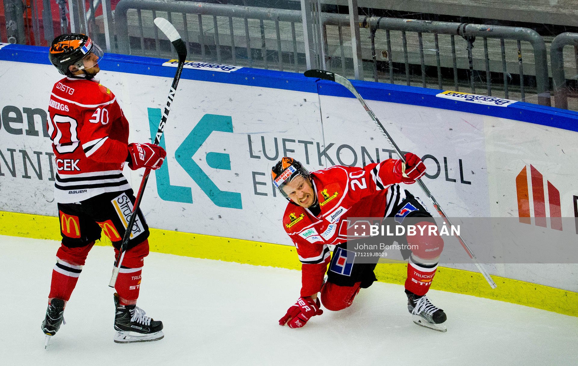 Örebros Marcus Weinstock gör 2-1 och jublar med Libor
