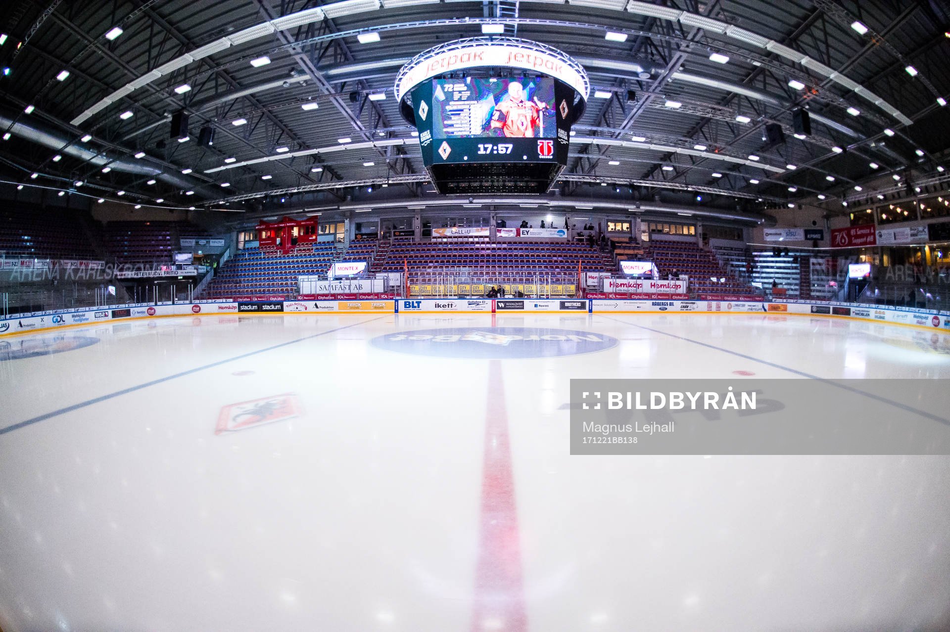NKT arena invändigt innan ishockeymatchen i SHL mellan