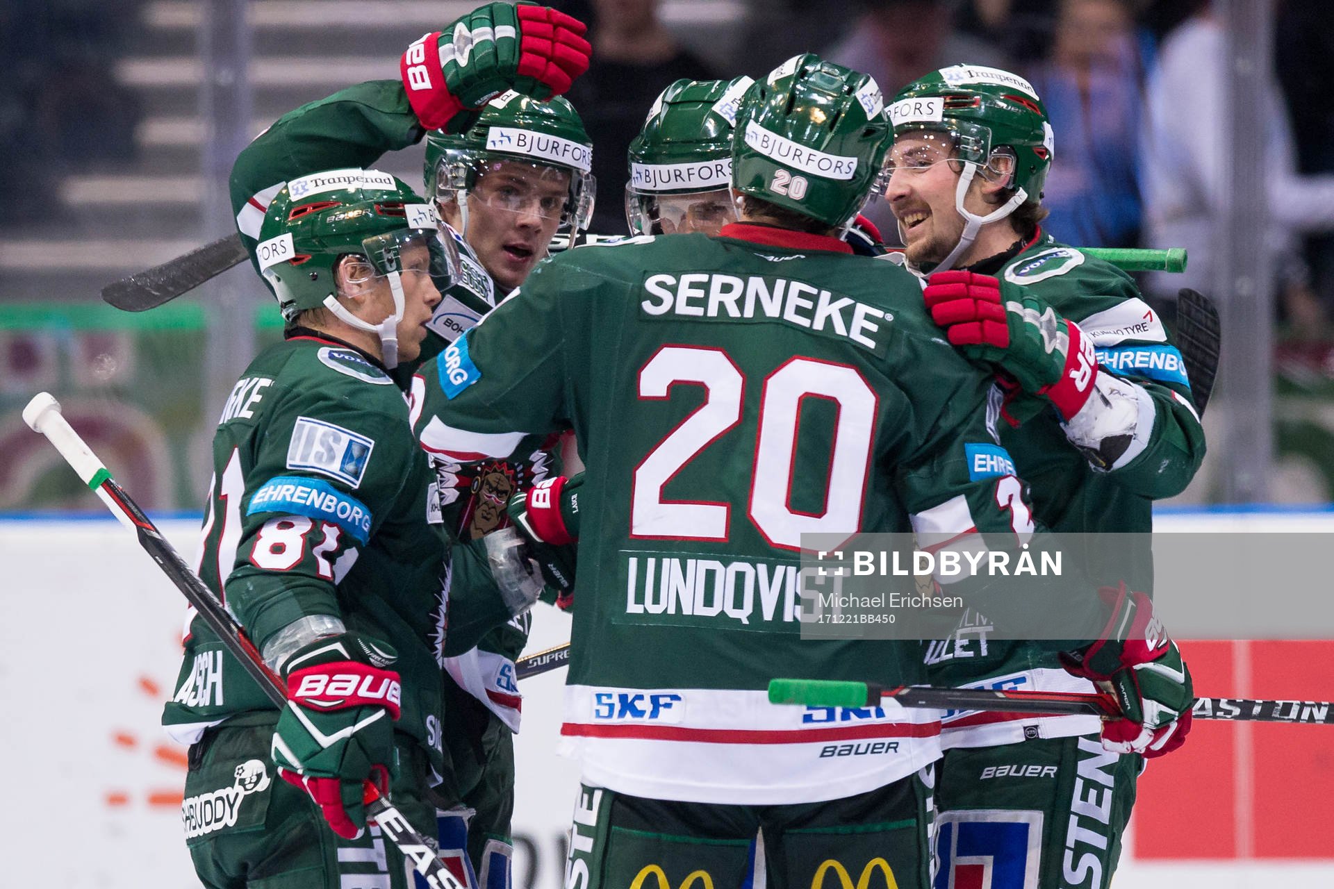 Frölundas Matt Donovan jublar och omfamnas